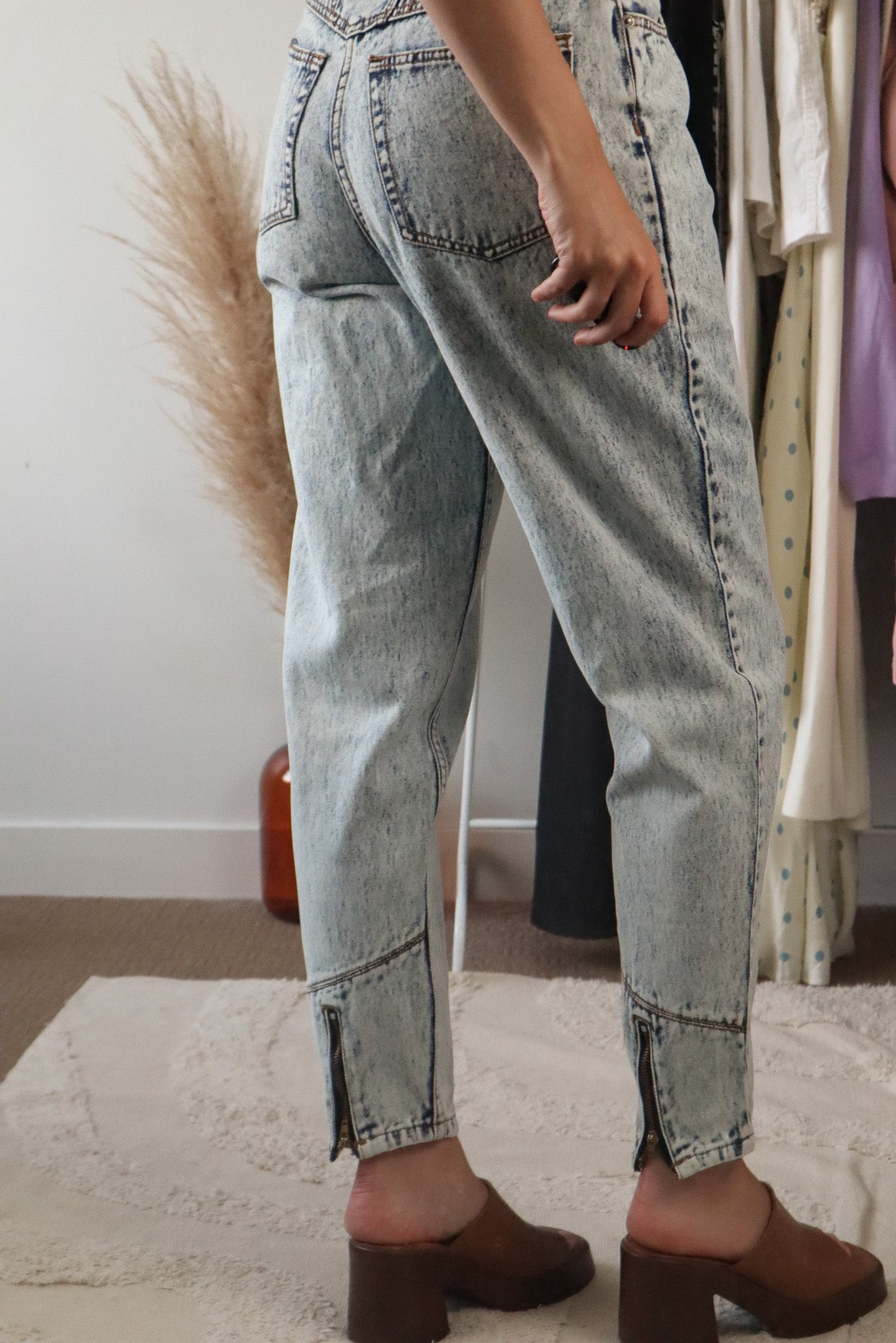 Vintage x Acid Wash Jeans (6)