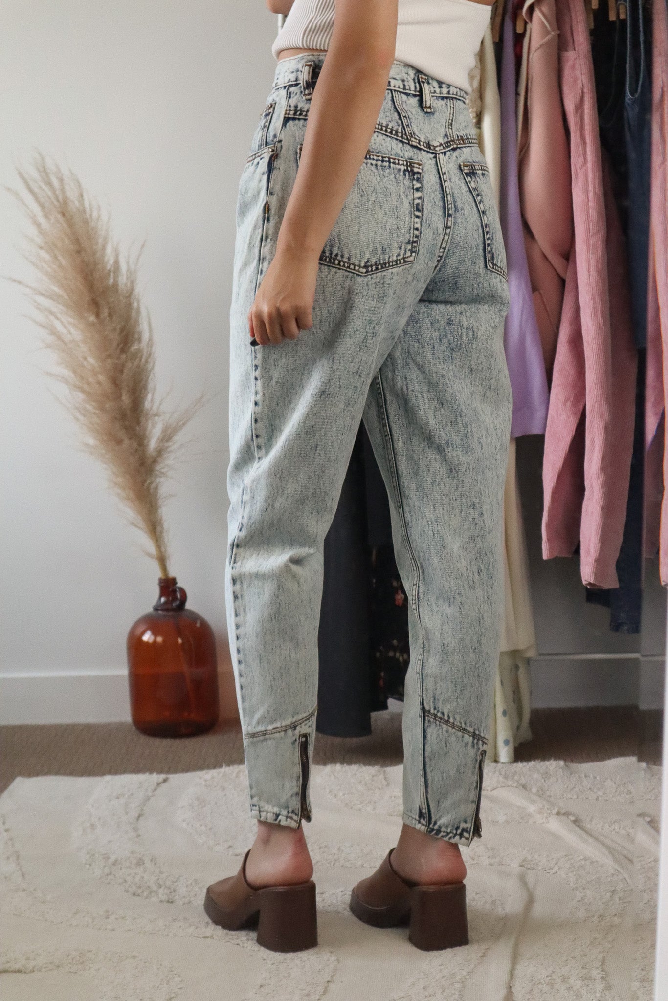 Vintage x Acid Wash Jeans (6)