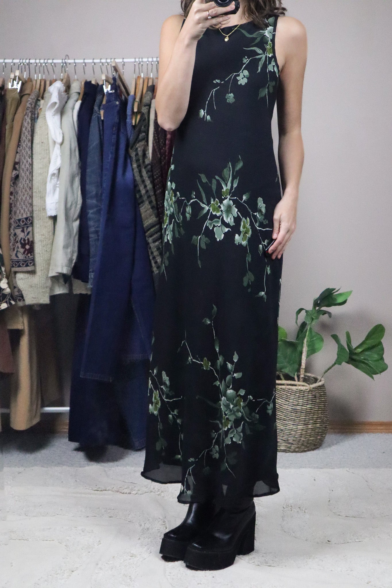 Made in Canada x Vintage x Floral Maxi Dress (6)