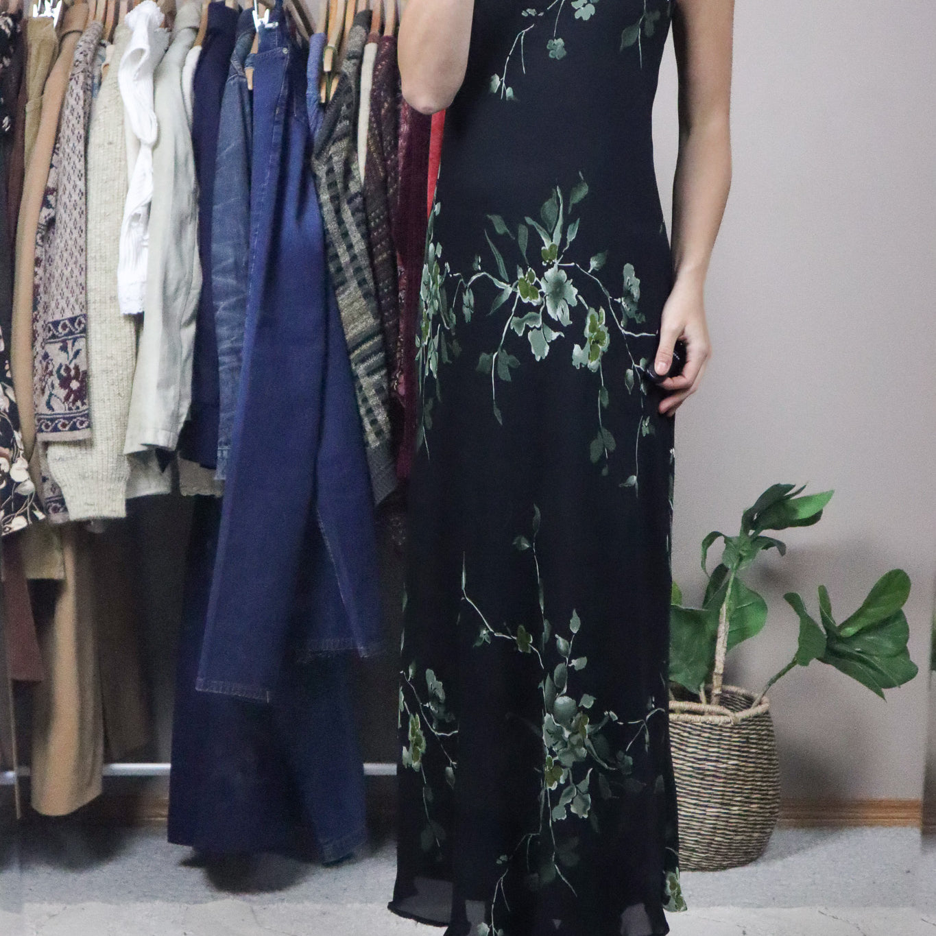 Made in Canada x Vintage x Floral Maxi Dress (6)