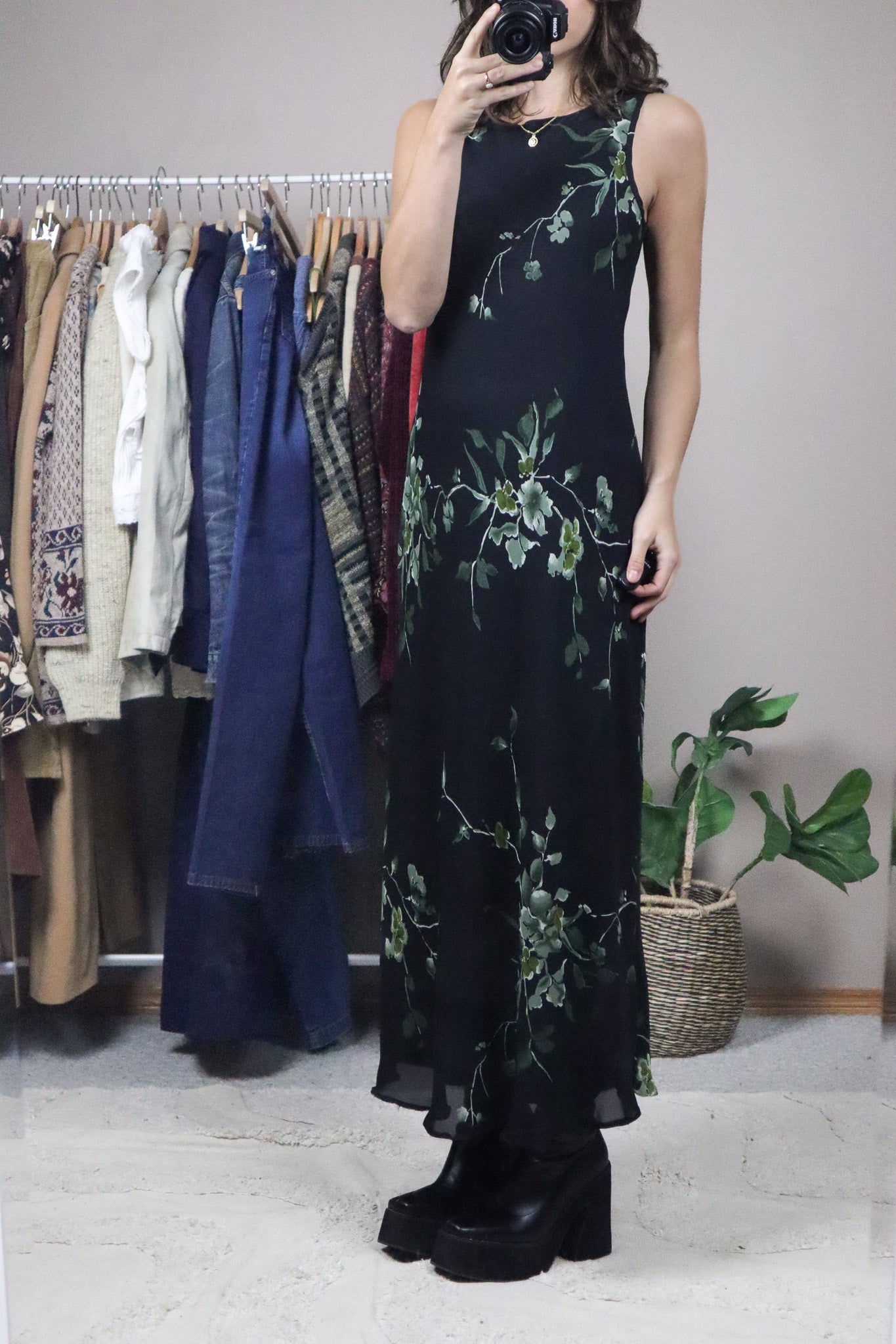 Made in Canada x Vintage x Floral Maxi Dress (6)