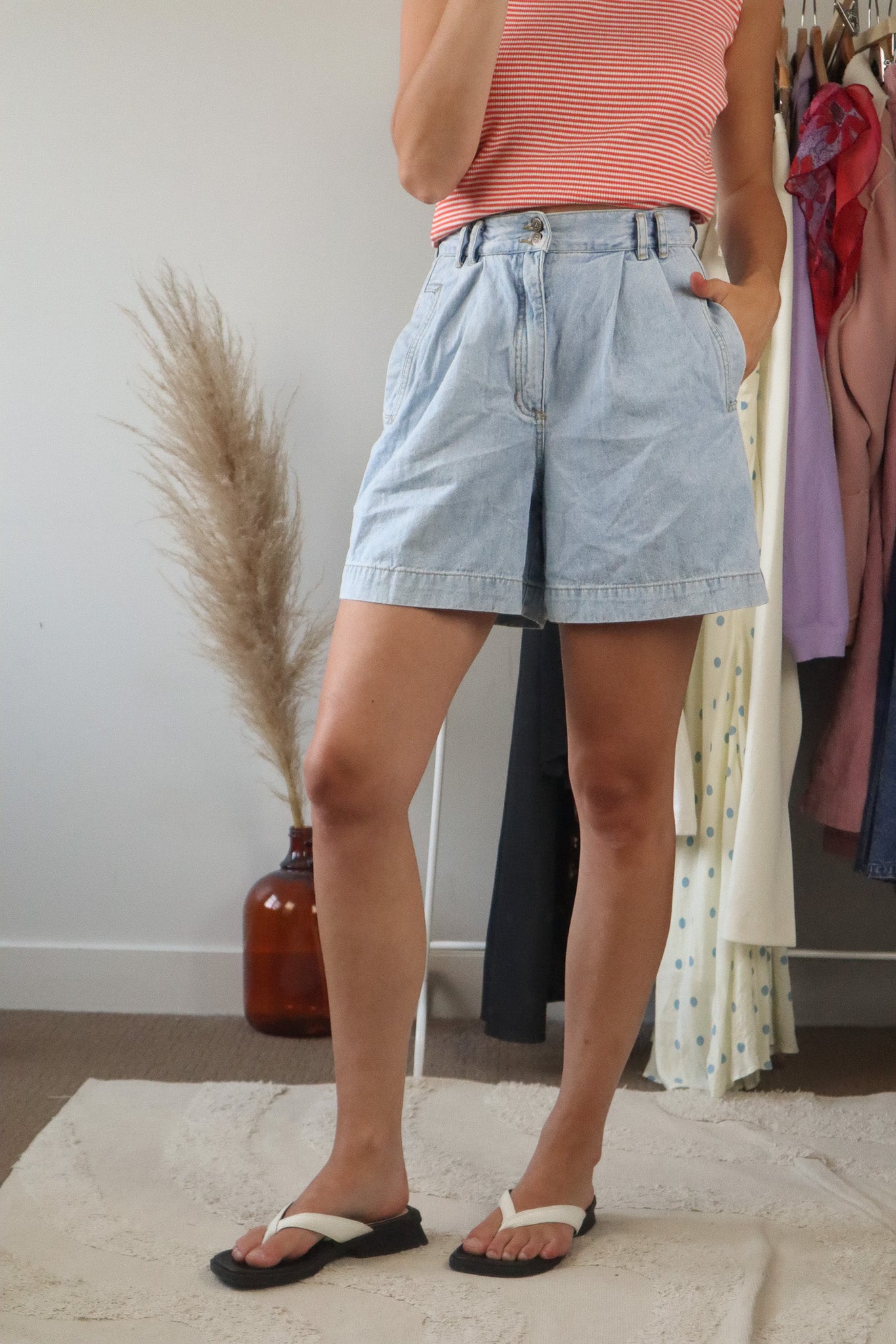 Vintage x Pleated Shorts (4)