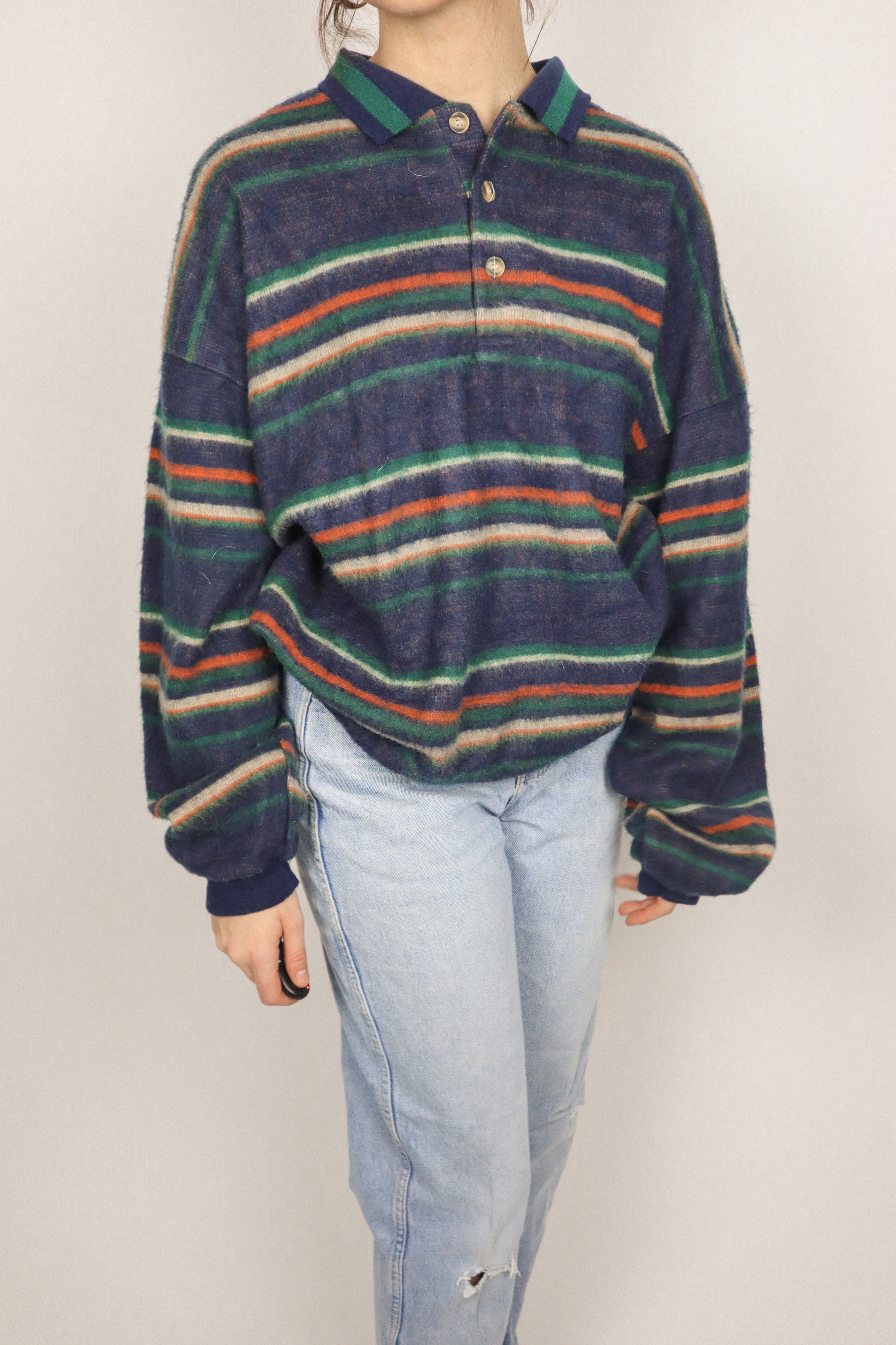 Made in Korea x Vintage x Striped Collared Sweater (M)