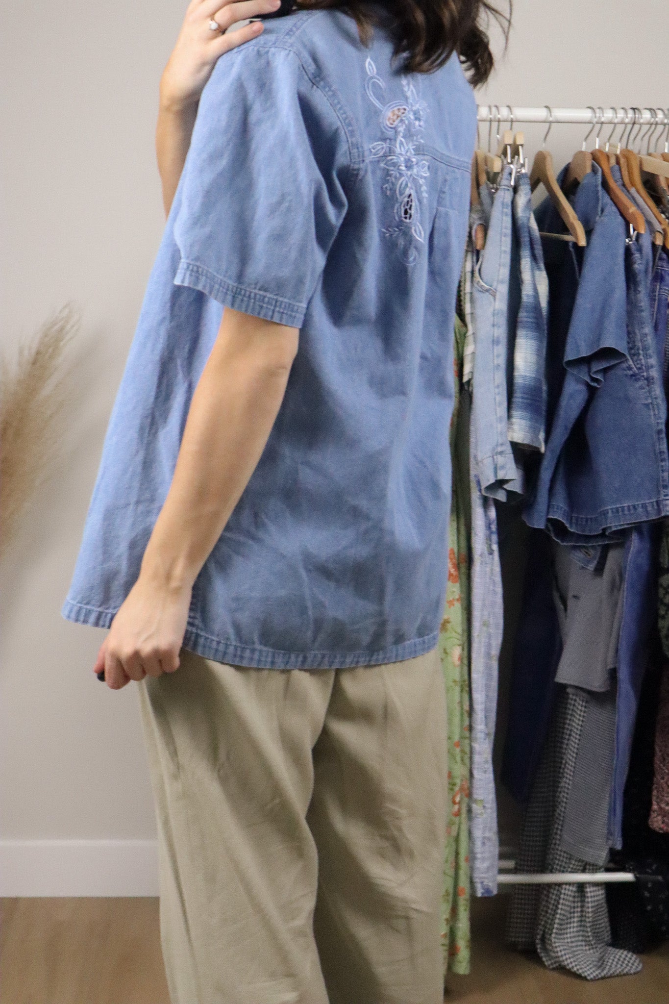 Vintage x Embroidered Short-Sleeve Denim Top (L)