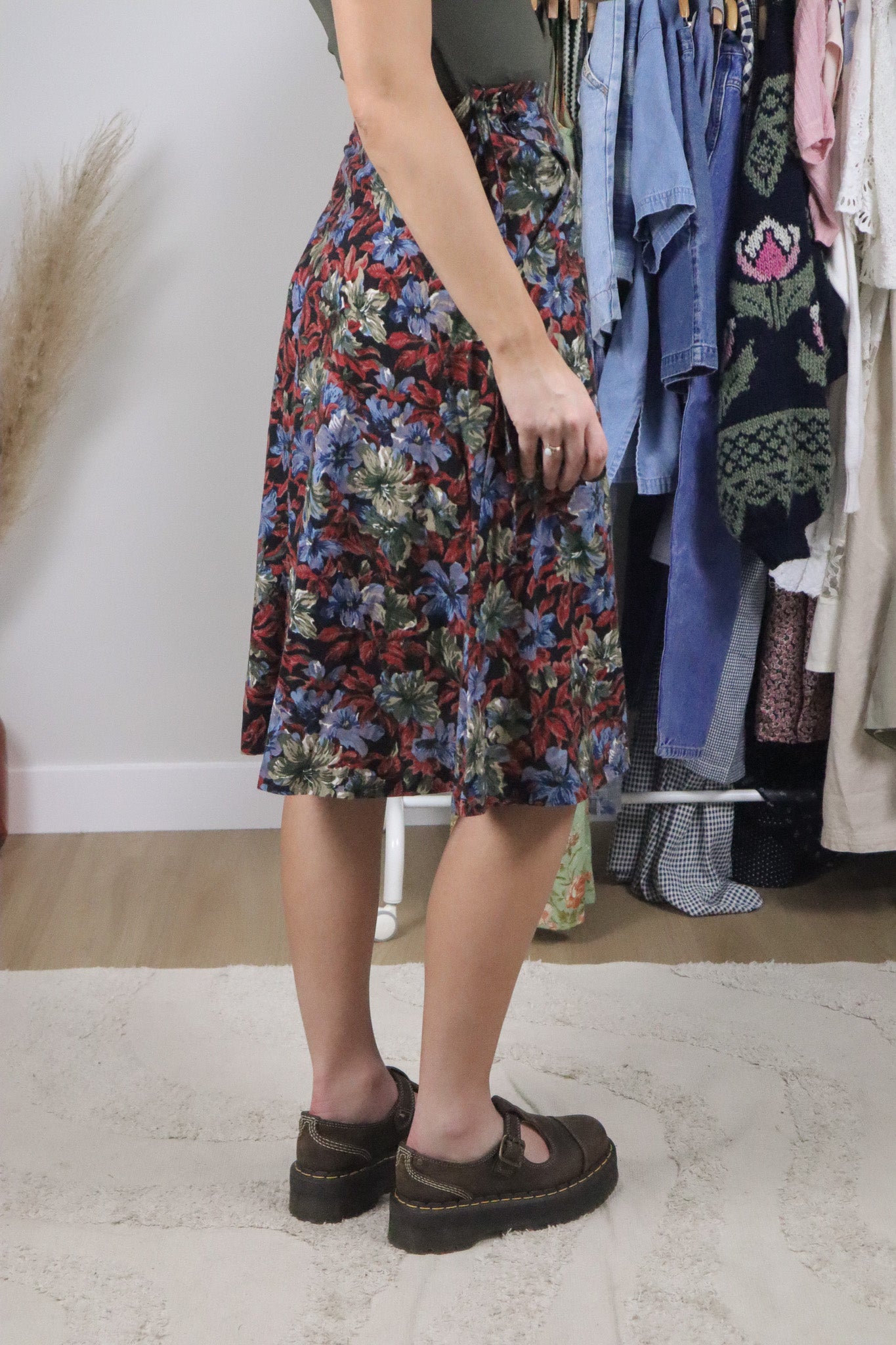 Made in Canada x Vintage x Wrap Floral Midi Skirt (XXS)