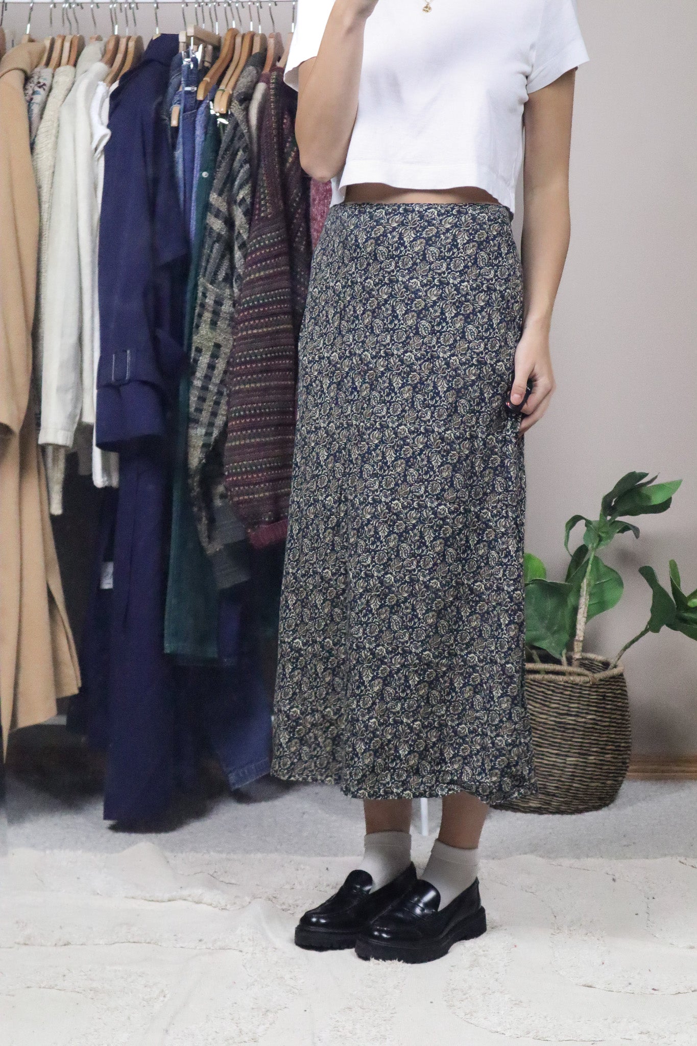 Made in Canada x Vintage x Floral Maxi Skirt (10/12)