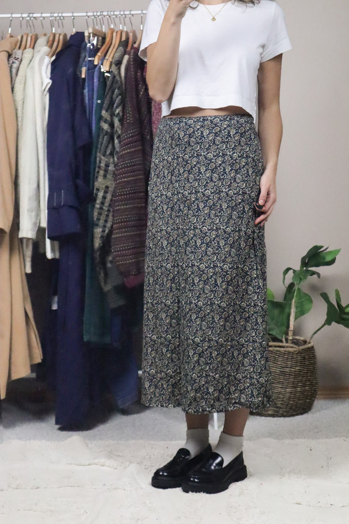 Made in Canada x Vintage x Floral Maxi Skirt (10/12)