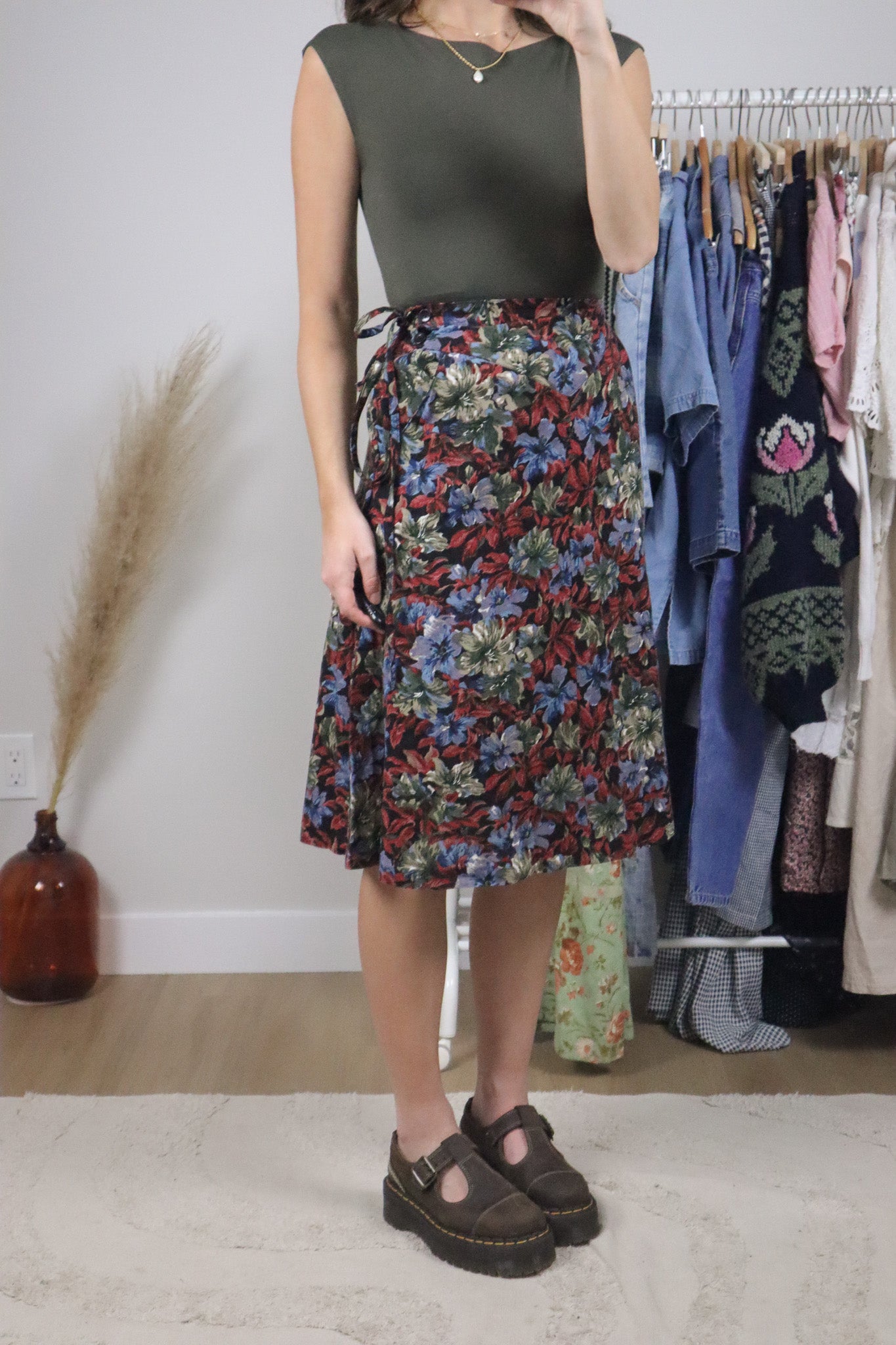 Made in Canada x Vintage x Wrap Floral Midi Skirt (XXS)