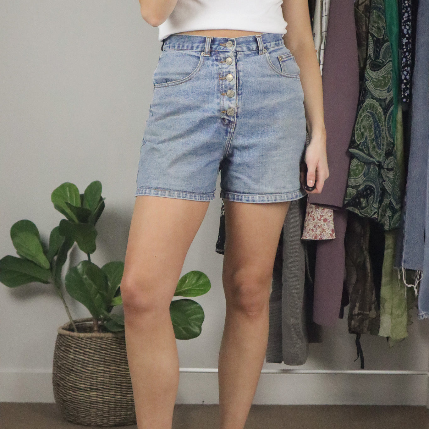 Vintage x Button Up Shorts (4)
