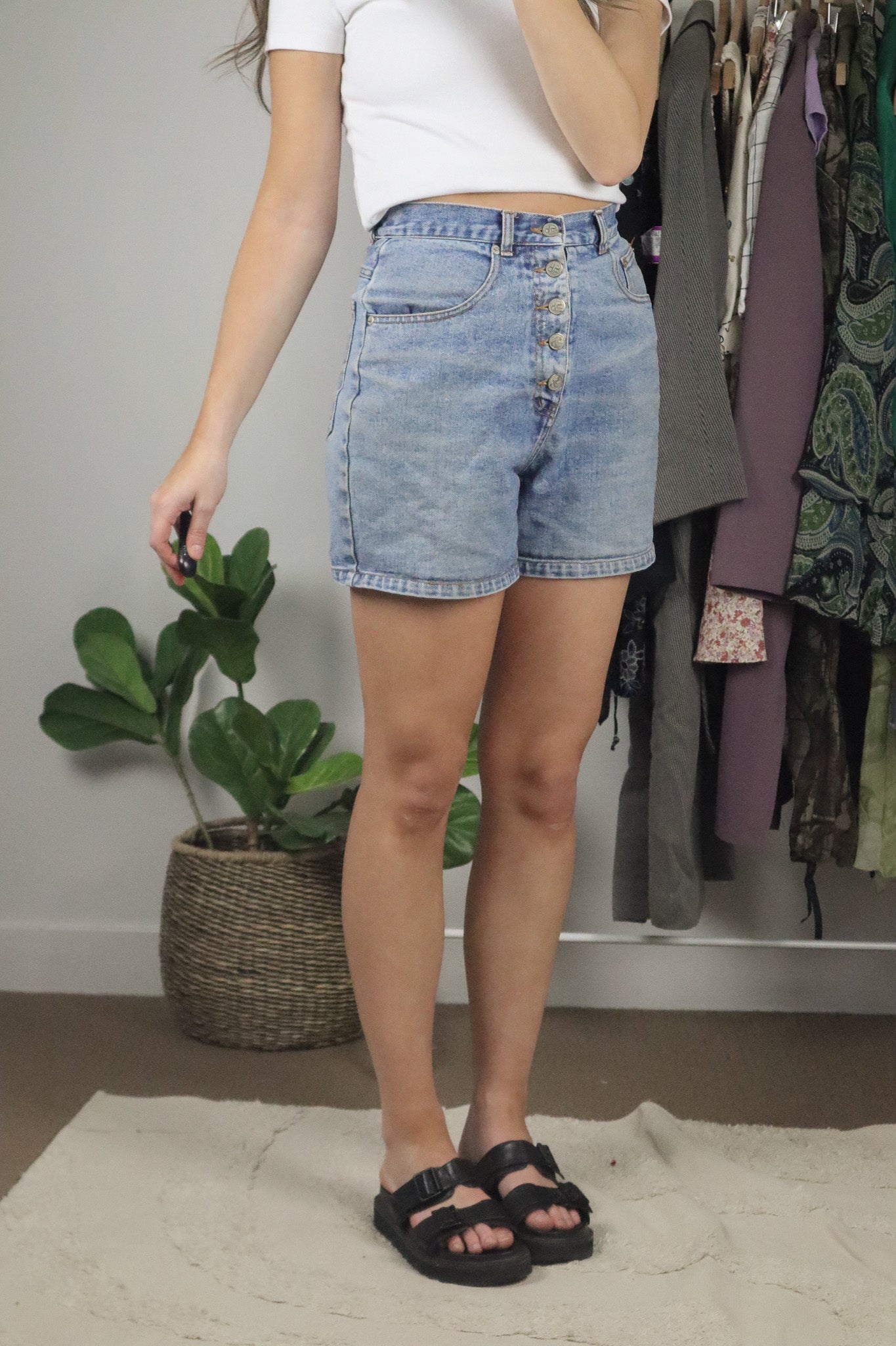 Vintage x Button Up Shorts (4)