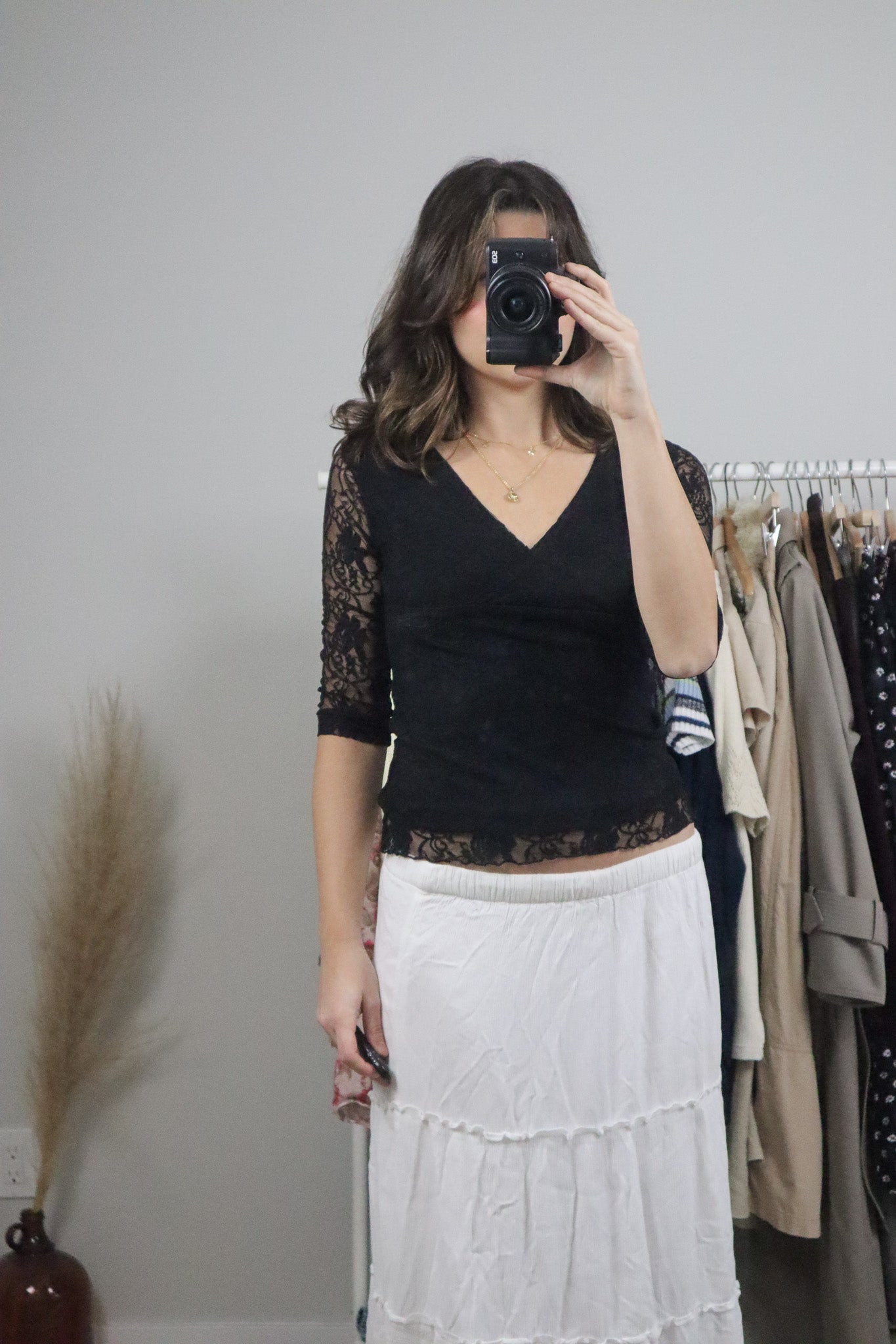 Made in Canada x Vintage x Lace Blouse (XS/S)