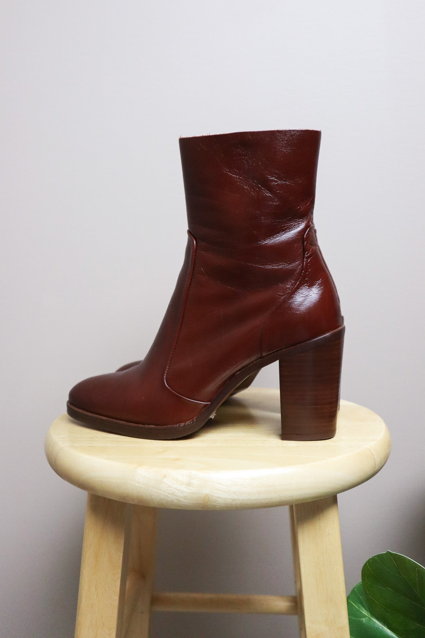 Made in Spain x Modern x Leather Boots (7/7.5)