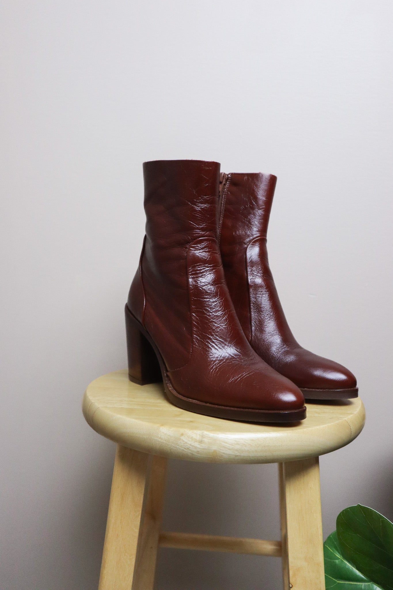 Made in Spain x Modern x Leather Boots (7/7.5)