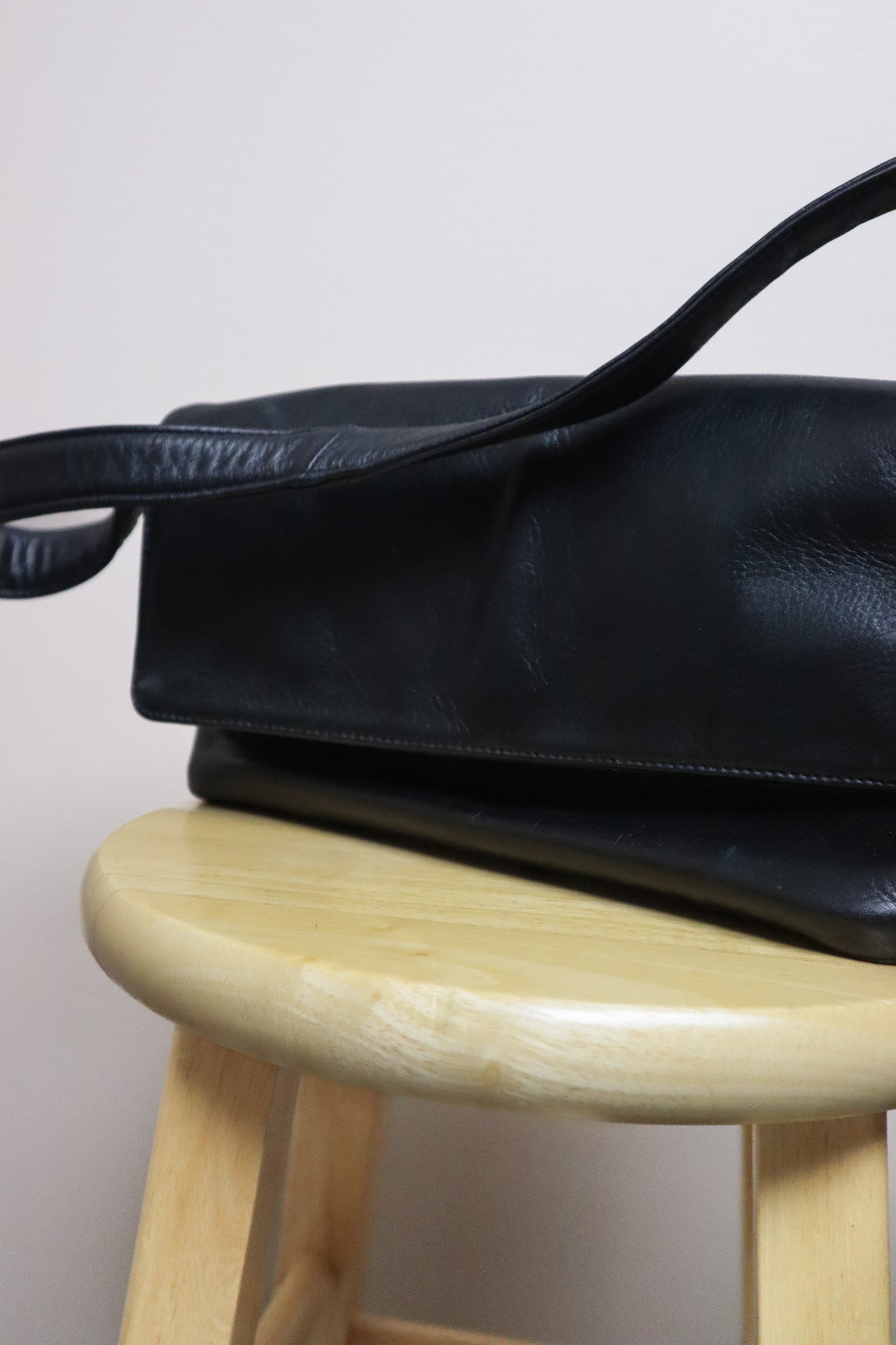 Made in Korea x Vintage x Danier Leather Purse