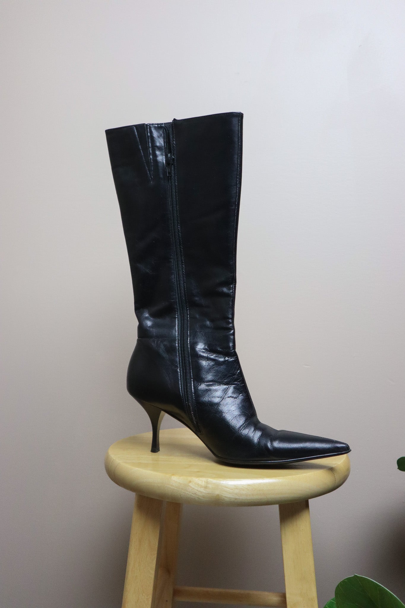 Vintage x Leather Boots (6.5)