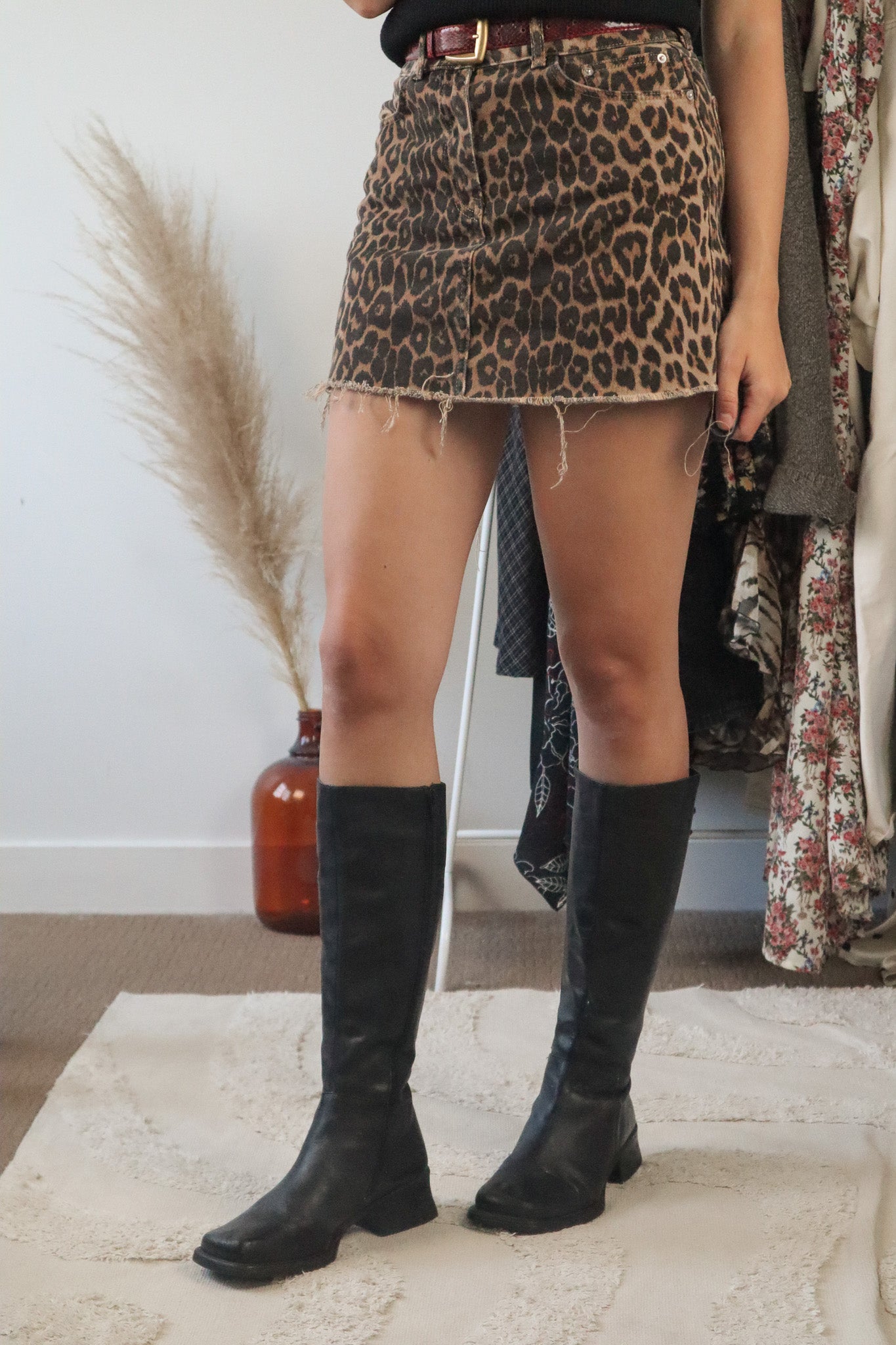 Vintage x Faux-Leather Knee High Boots (8)