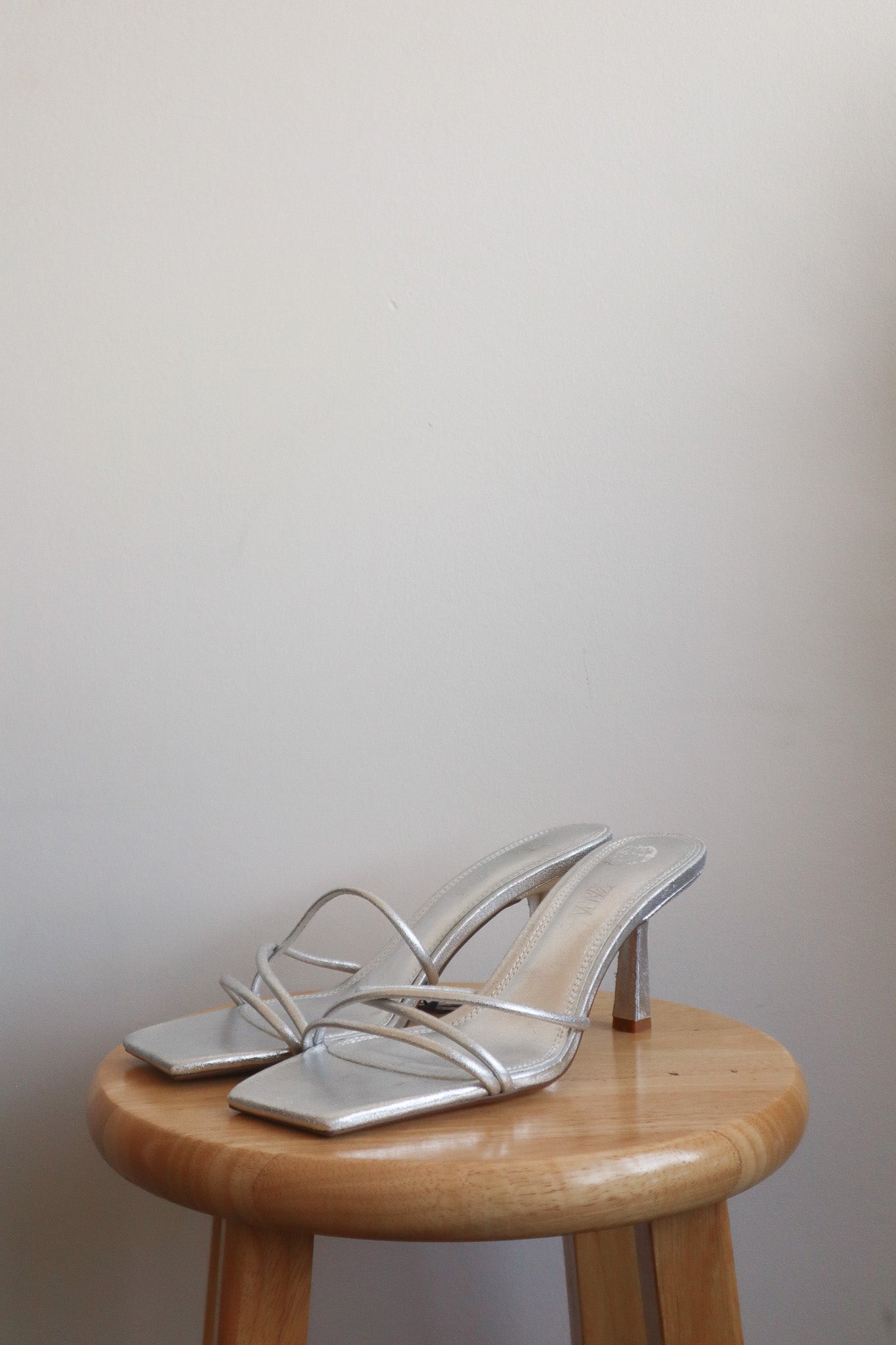 Modern x Metallic Heels (8/8.5)