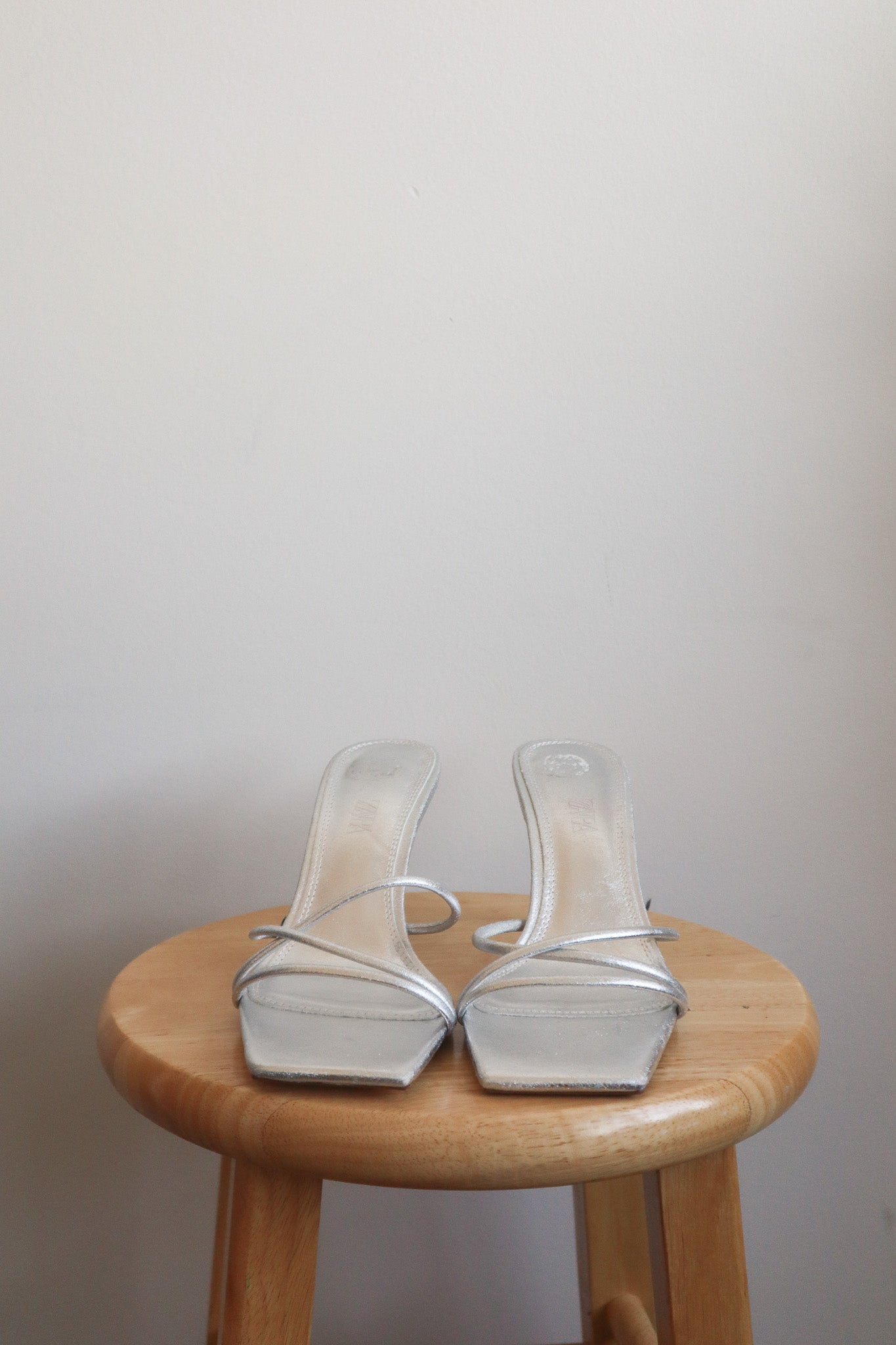 Modern x Metallic Heels (8/8.5)