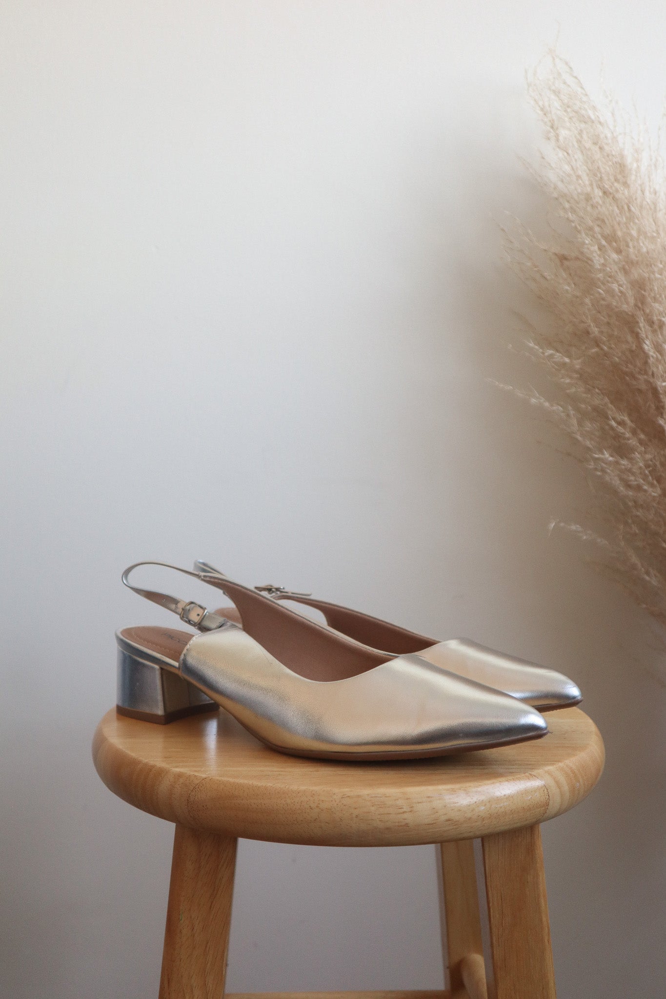 Modern x Metallic Sling backs (8.5/9)