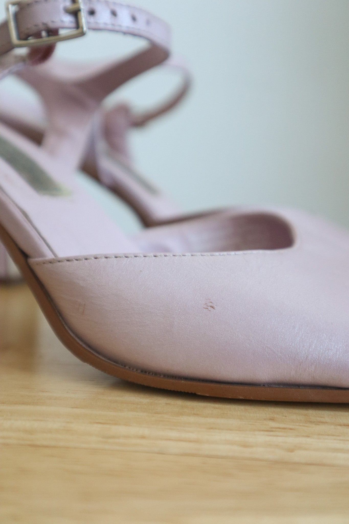 Vintage x Hand Made Leather Heels (5/5.5)