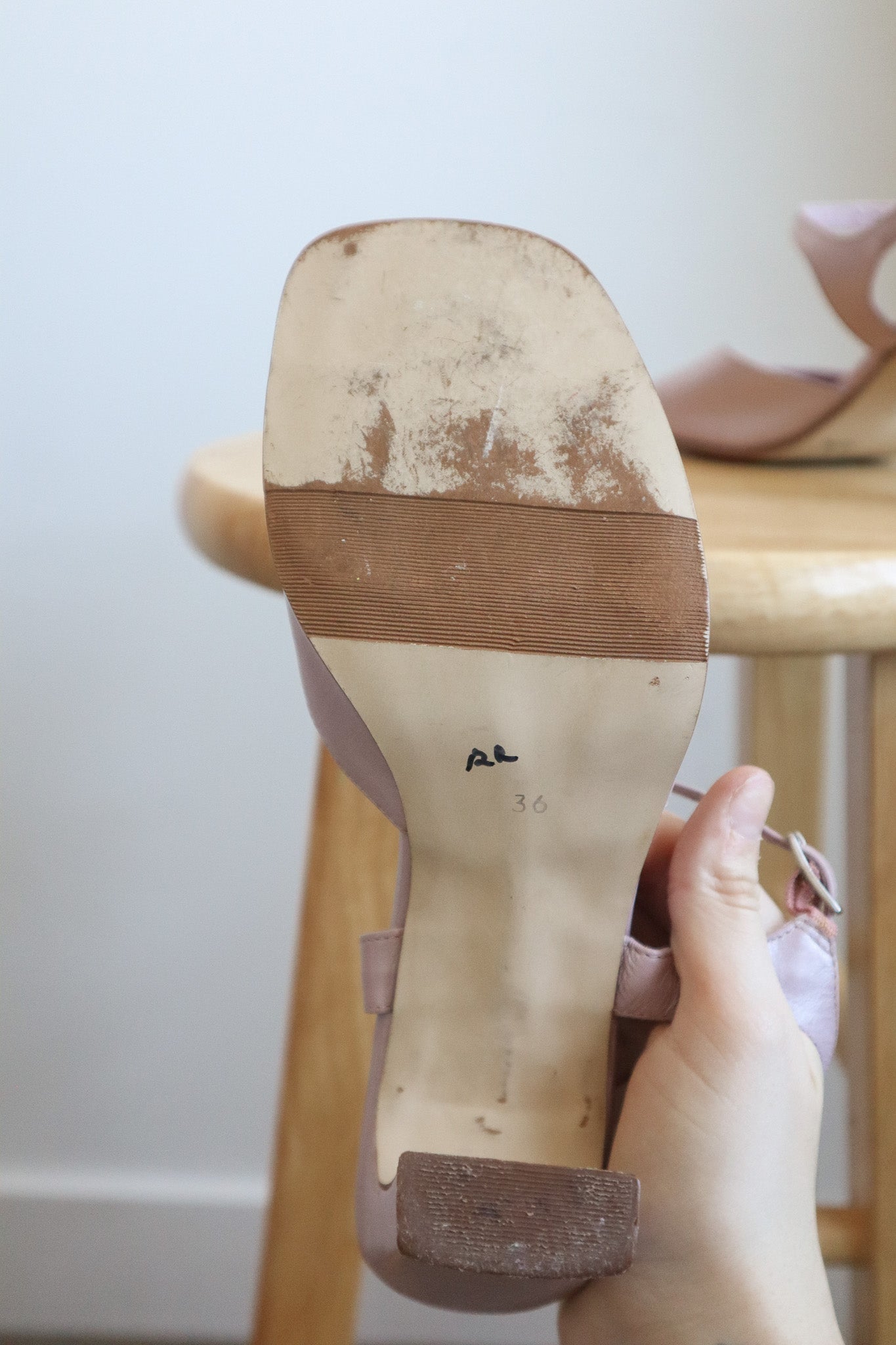 Vintage x Hand Made Leather Heels (5/5.5)