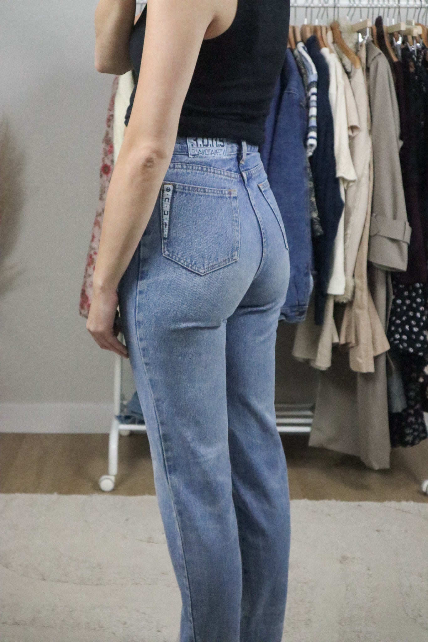 Made in Canada x Vintage x Mom Jeans (2)