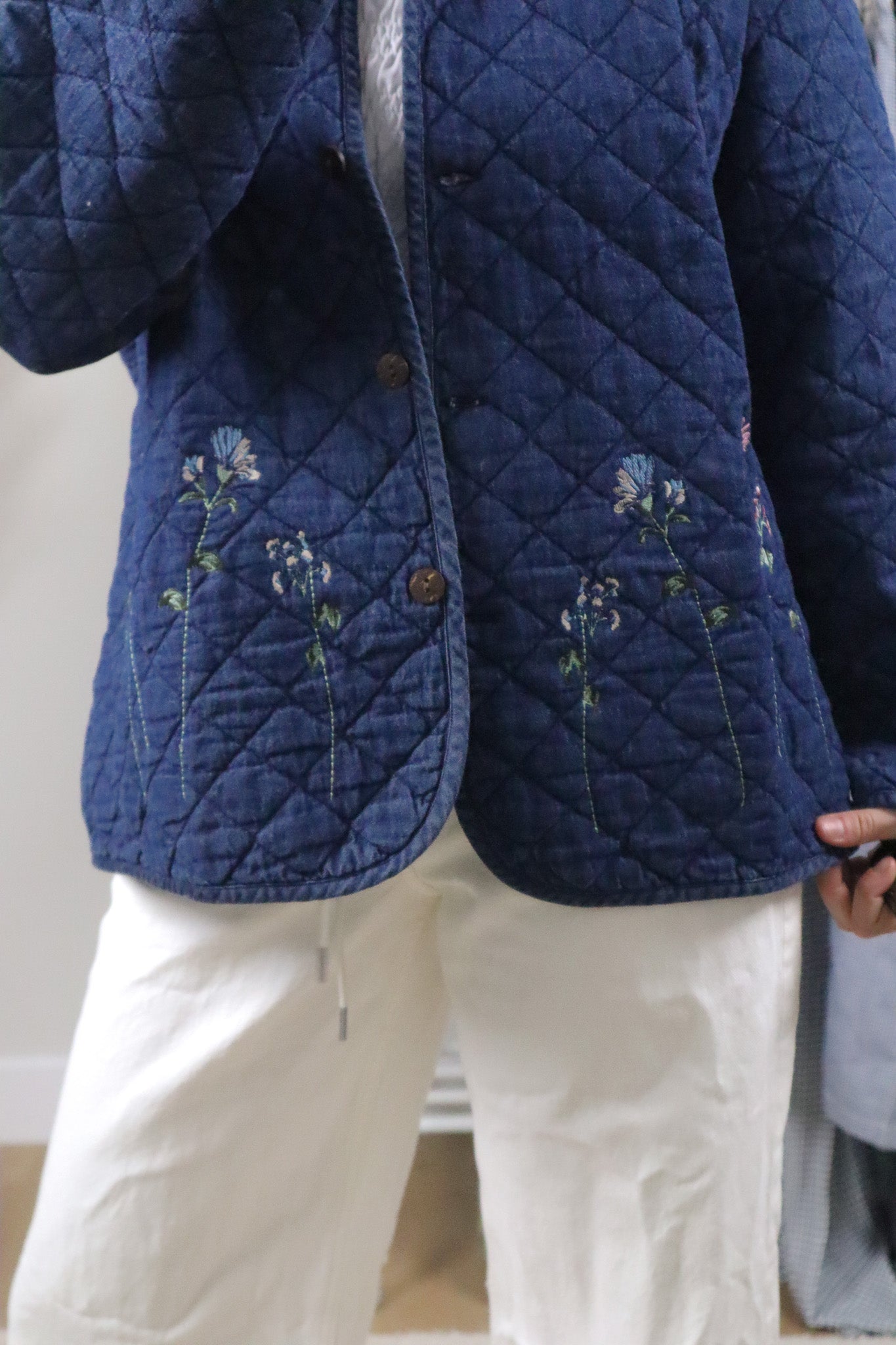 Vintage x Cotton Quilted Floral Embriodered Jacket (M/L)