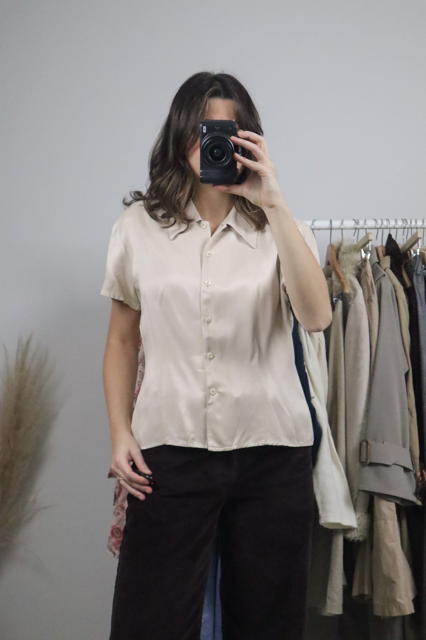 Made in Canada x Vintage x Satin Blouse (M)