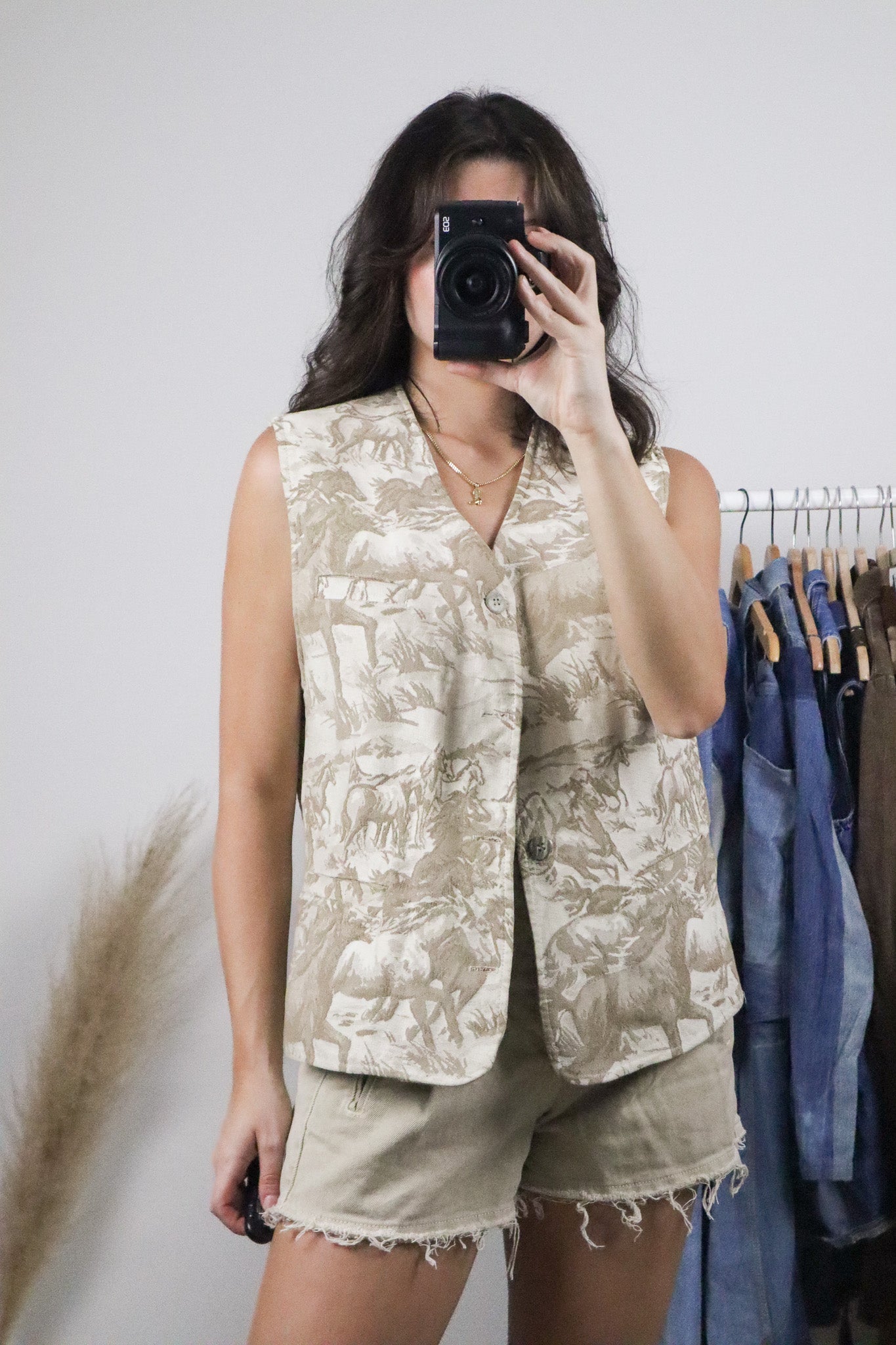 Made in Canada x Vintage x Tapestry Horse Vest (M)