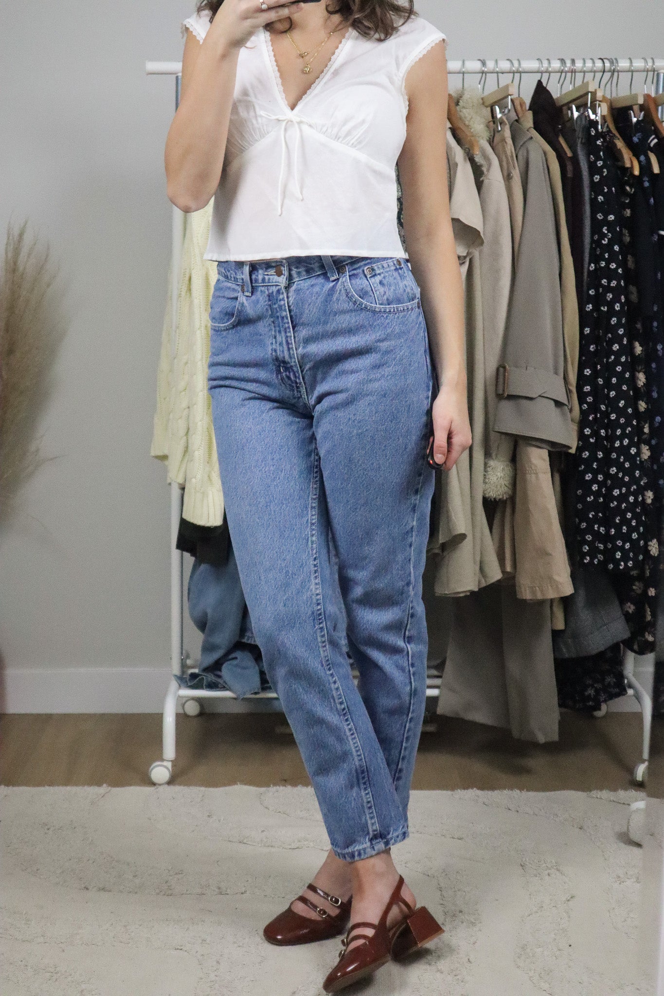 Vintage x Mom Jeans (4/6)
