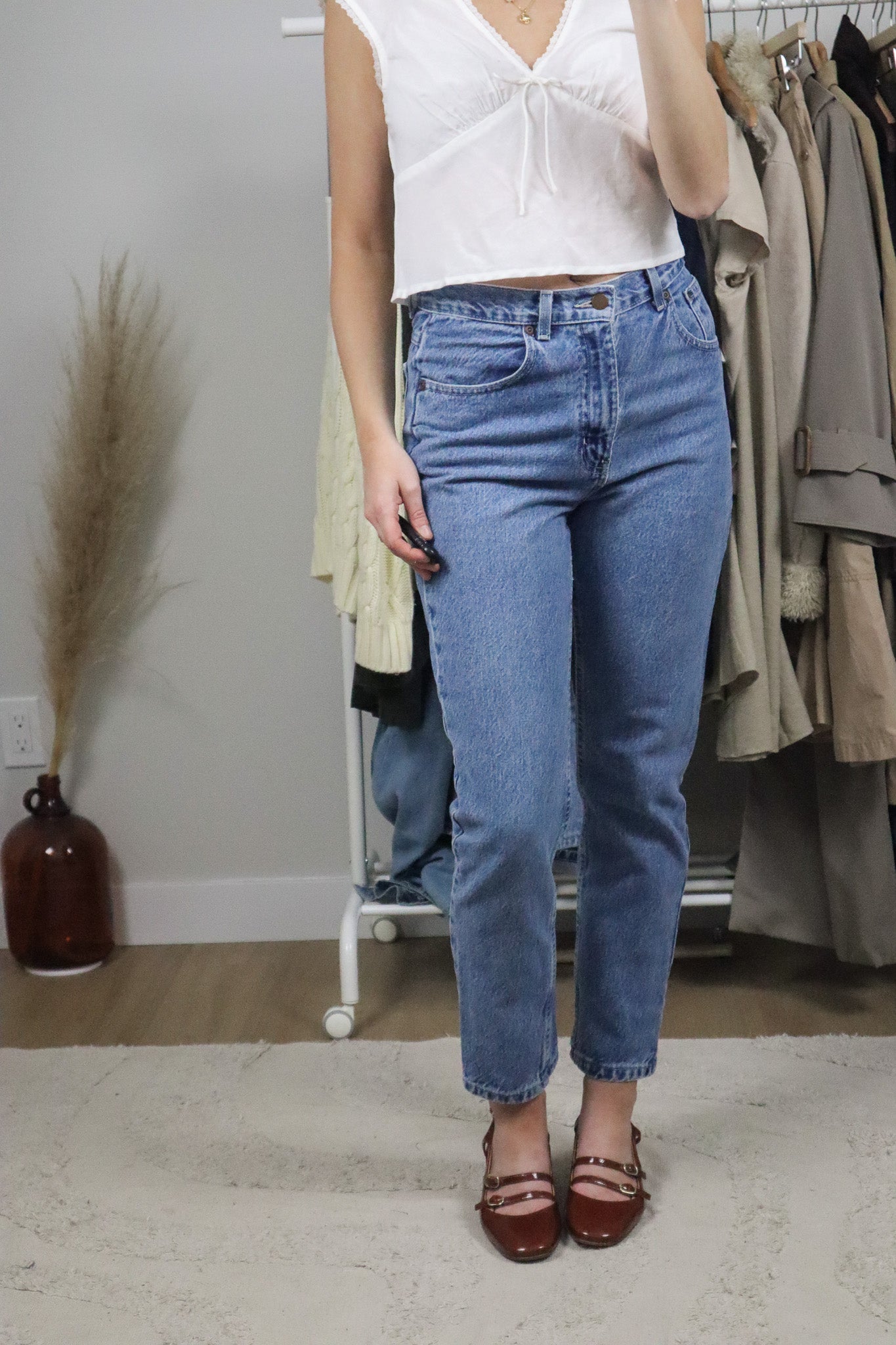 Vintage x Mom Jeans (4/6)