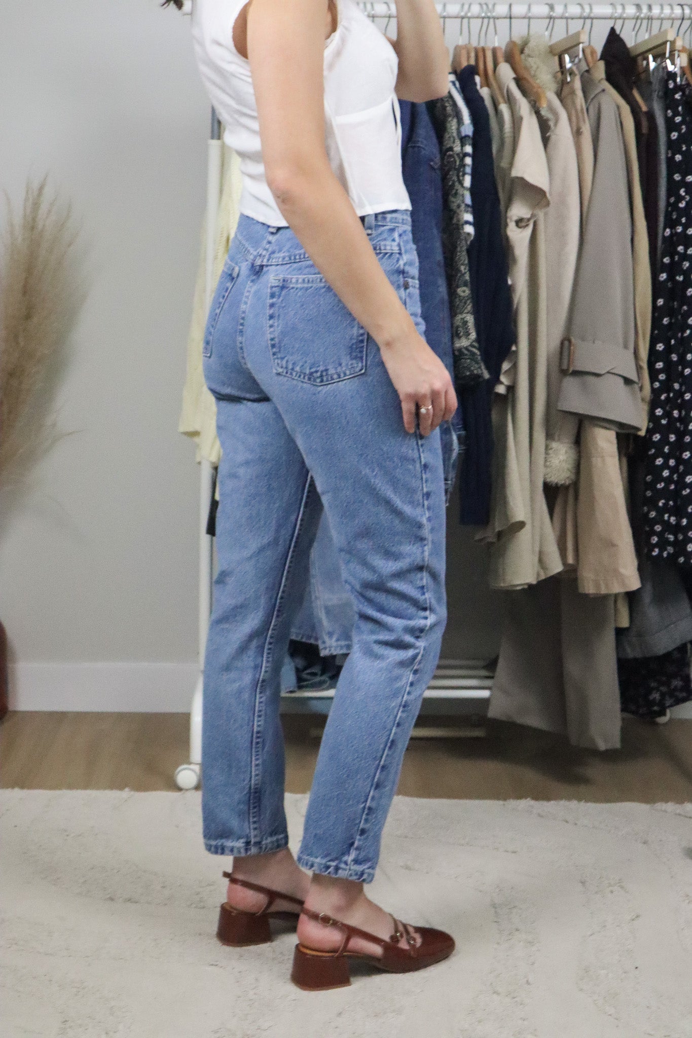 Vintage x Mom Jeans (4/6)