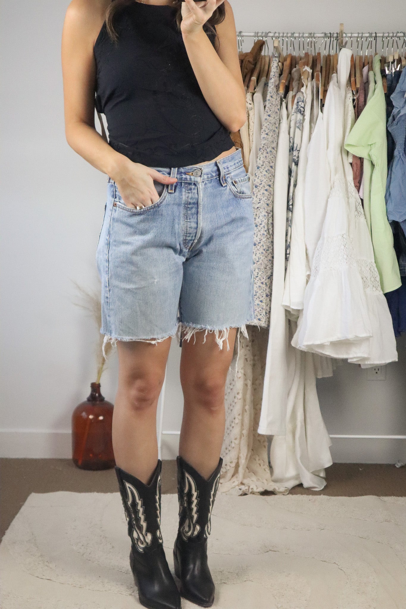 Vintage x Levi Denim Cut Off Shorts (6/8)