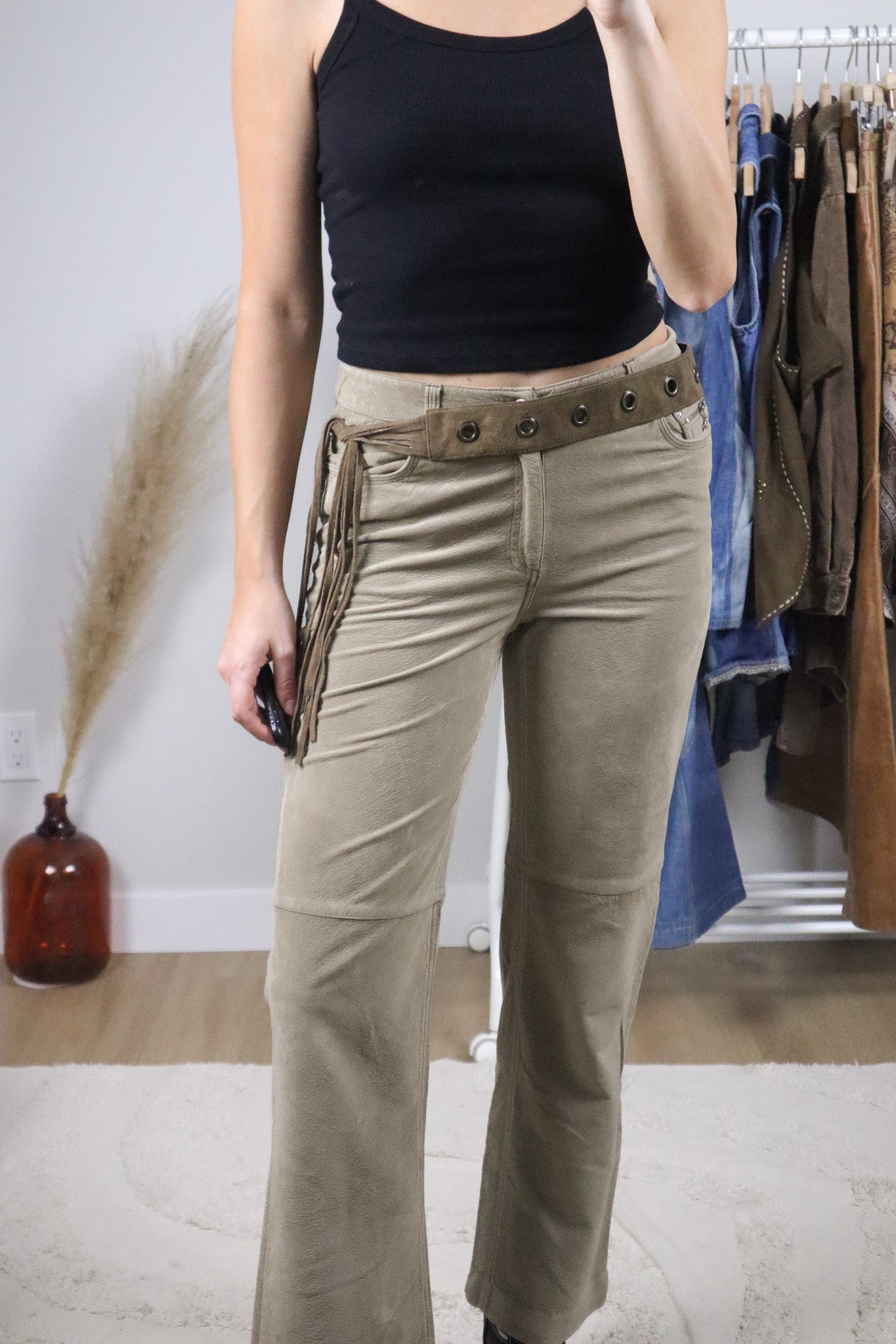 Made in Canada x Vintage x Suede Fringe/Rivet Belt (S)