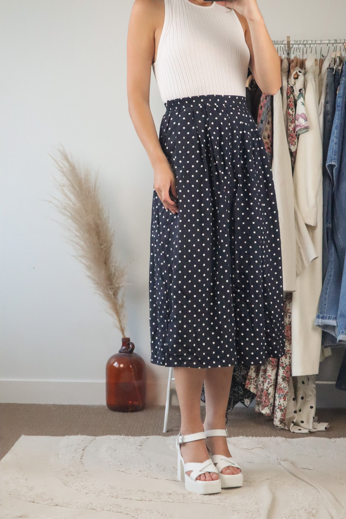 Made in Canada x Vintage x Polka Dot Midi Skirt (2/4)
