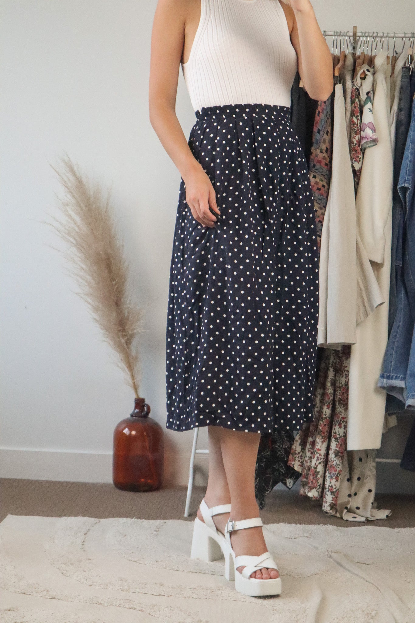 Made in Canada x Vintage x Polka Dot Midi Skirt (2/4)