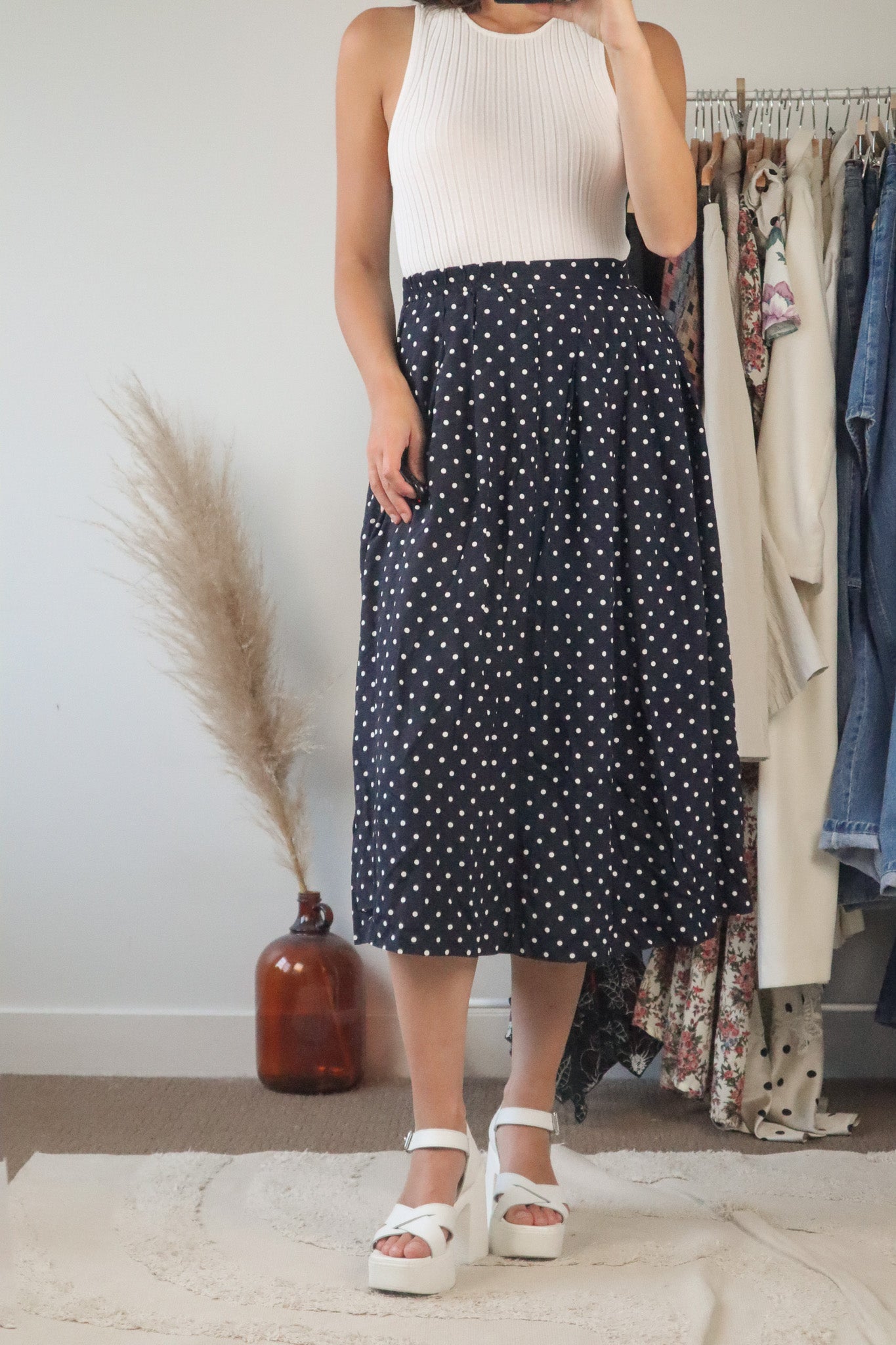 Made in Canada x Vintage x Polka Dot Midi Skirt (2/4)