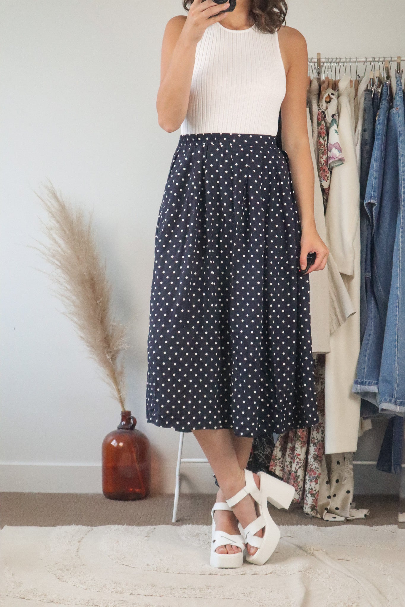 Made in Canada x Vintage x Polka Dot Midi Skirt (2/4)