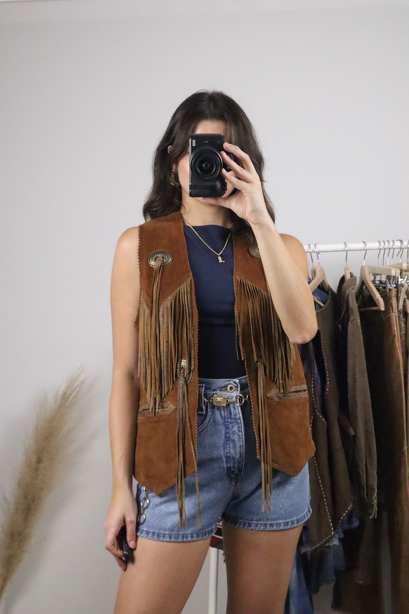 Made in Canada x Vintage x Fringe Suede Vest (M-L)