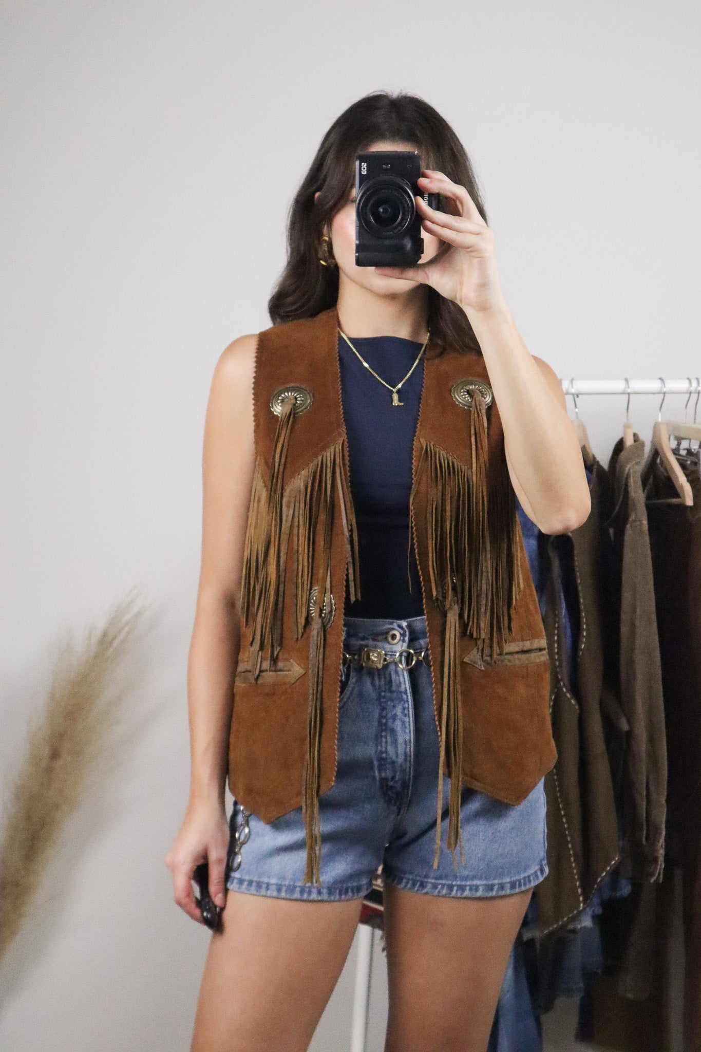 Made in Canada x Vintage x Fringe Suede Vest (M-L)