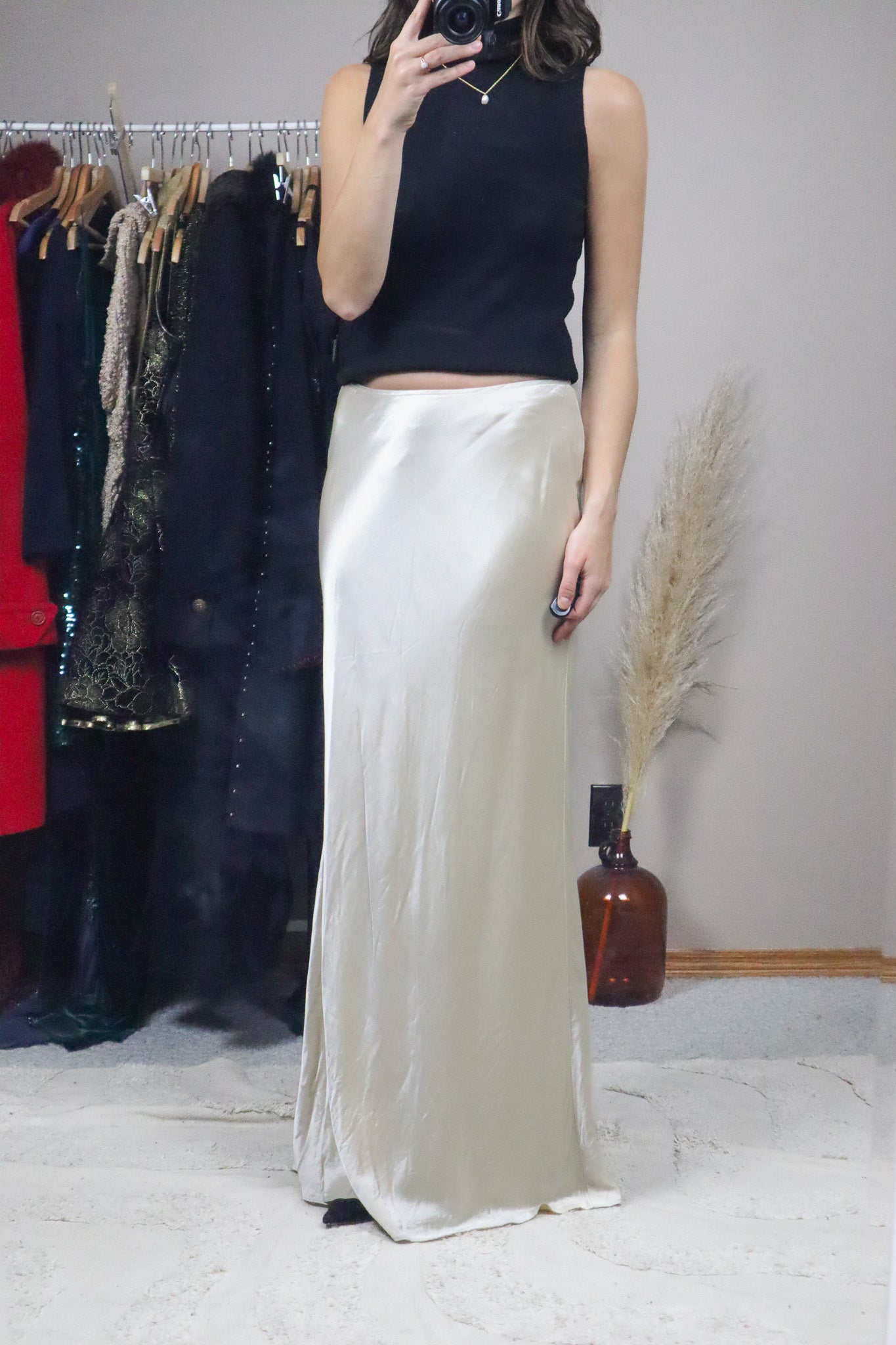 Made in Canada x Vintage x Satin Maxi Skirt (6)