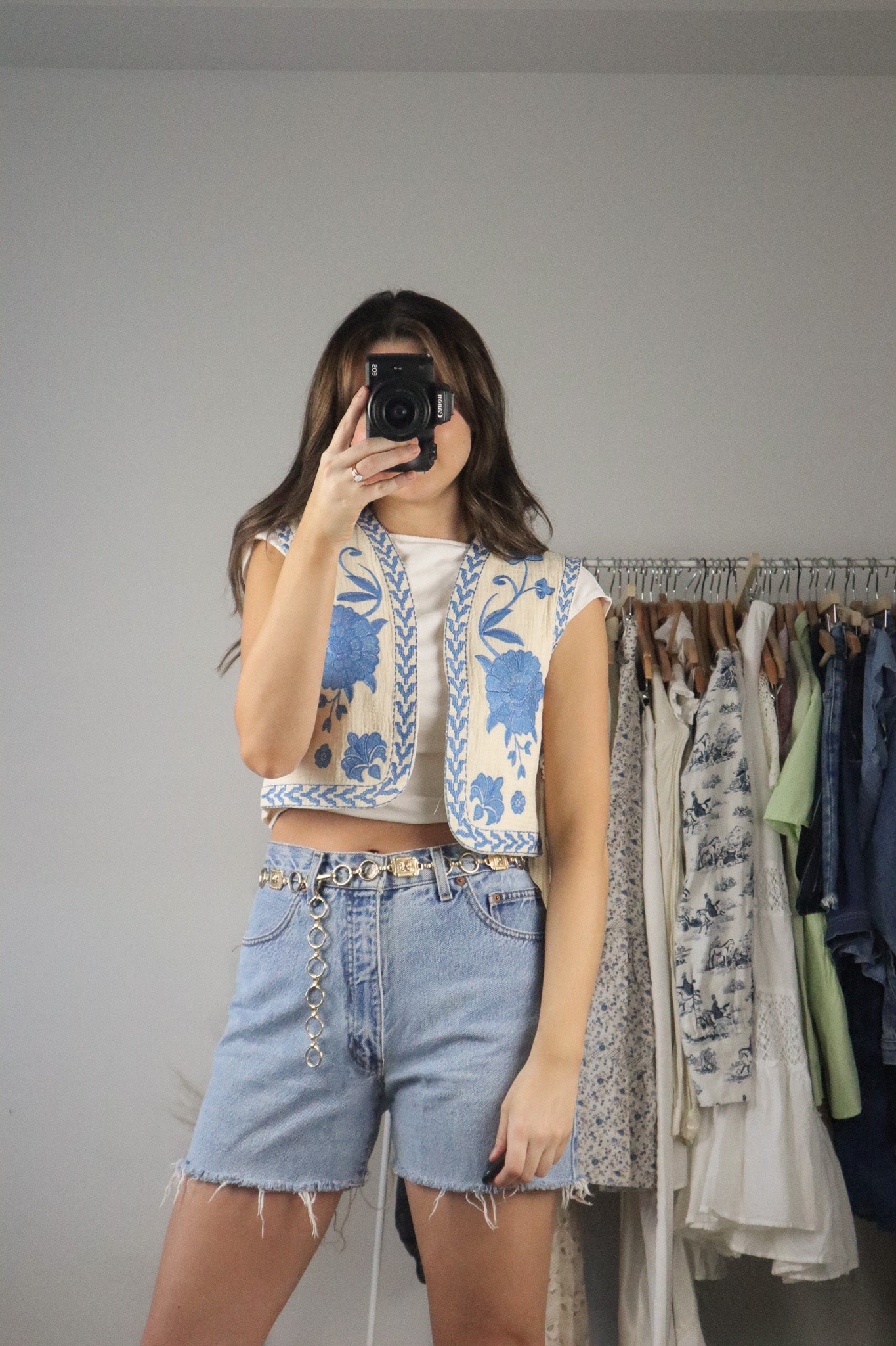 Modern x Cropped Embroidered Vest (S)