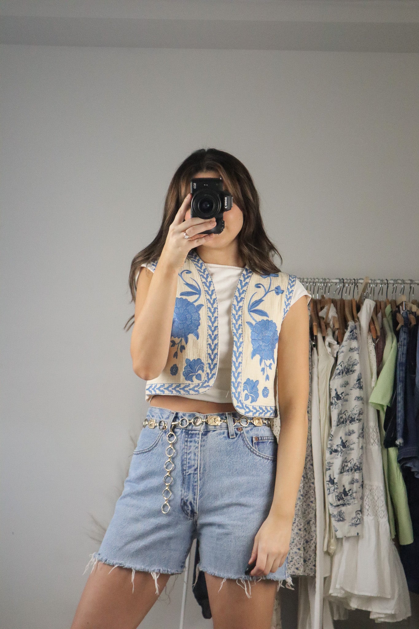 Modern x Cropped Embroidered Vest (S)