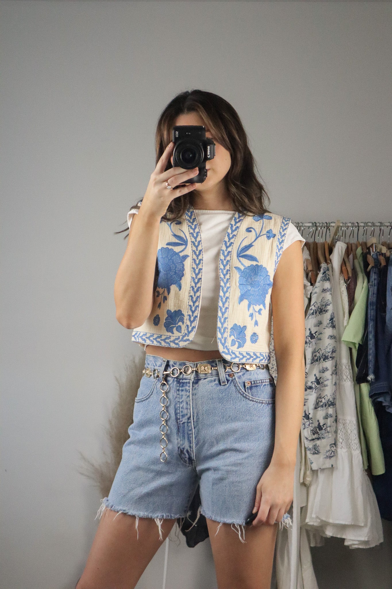 Modern x Cropped Embroidered Vest (S)