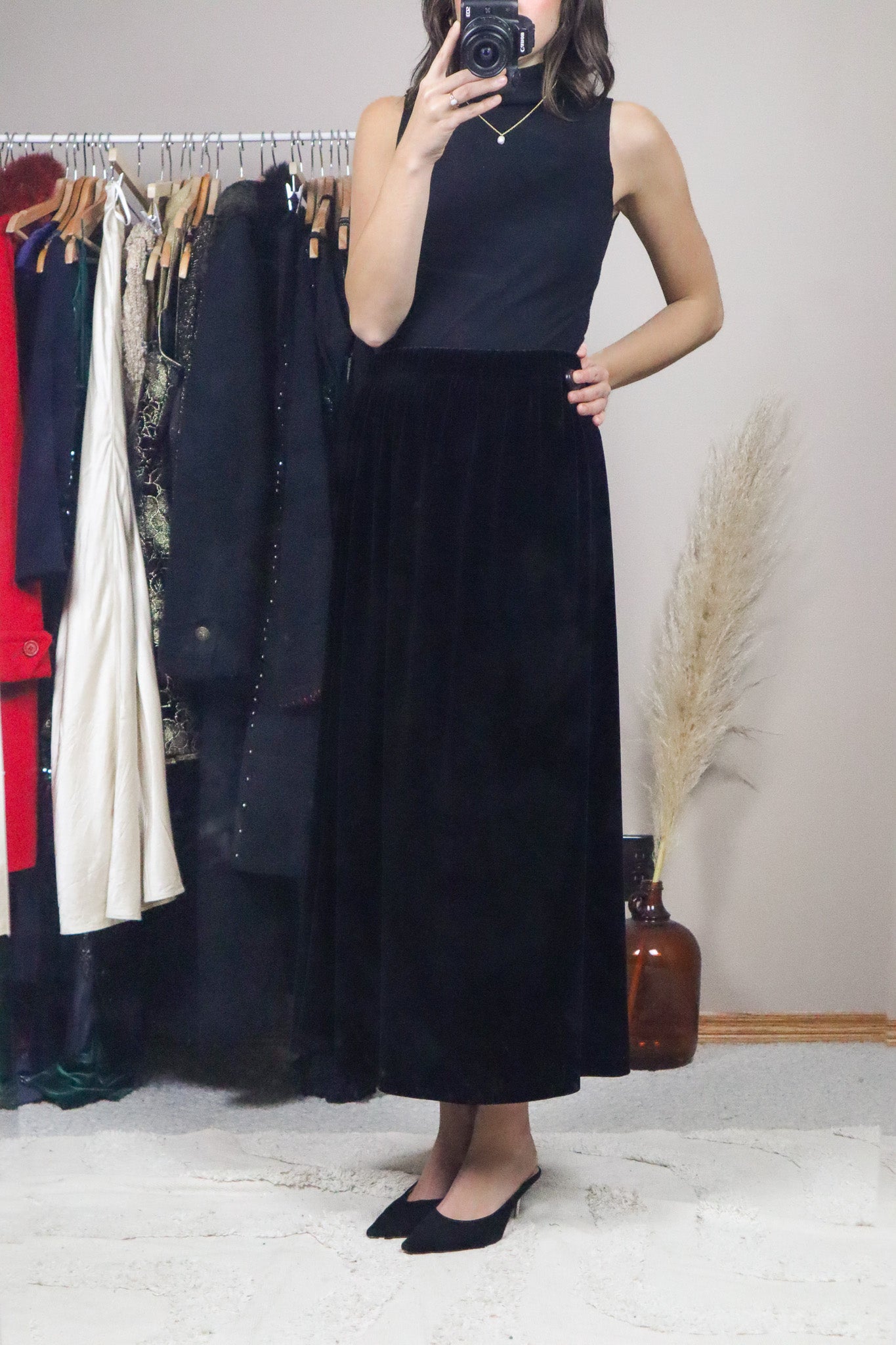Vintage x Velvet Maxi Skirt (M/L)