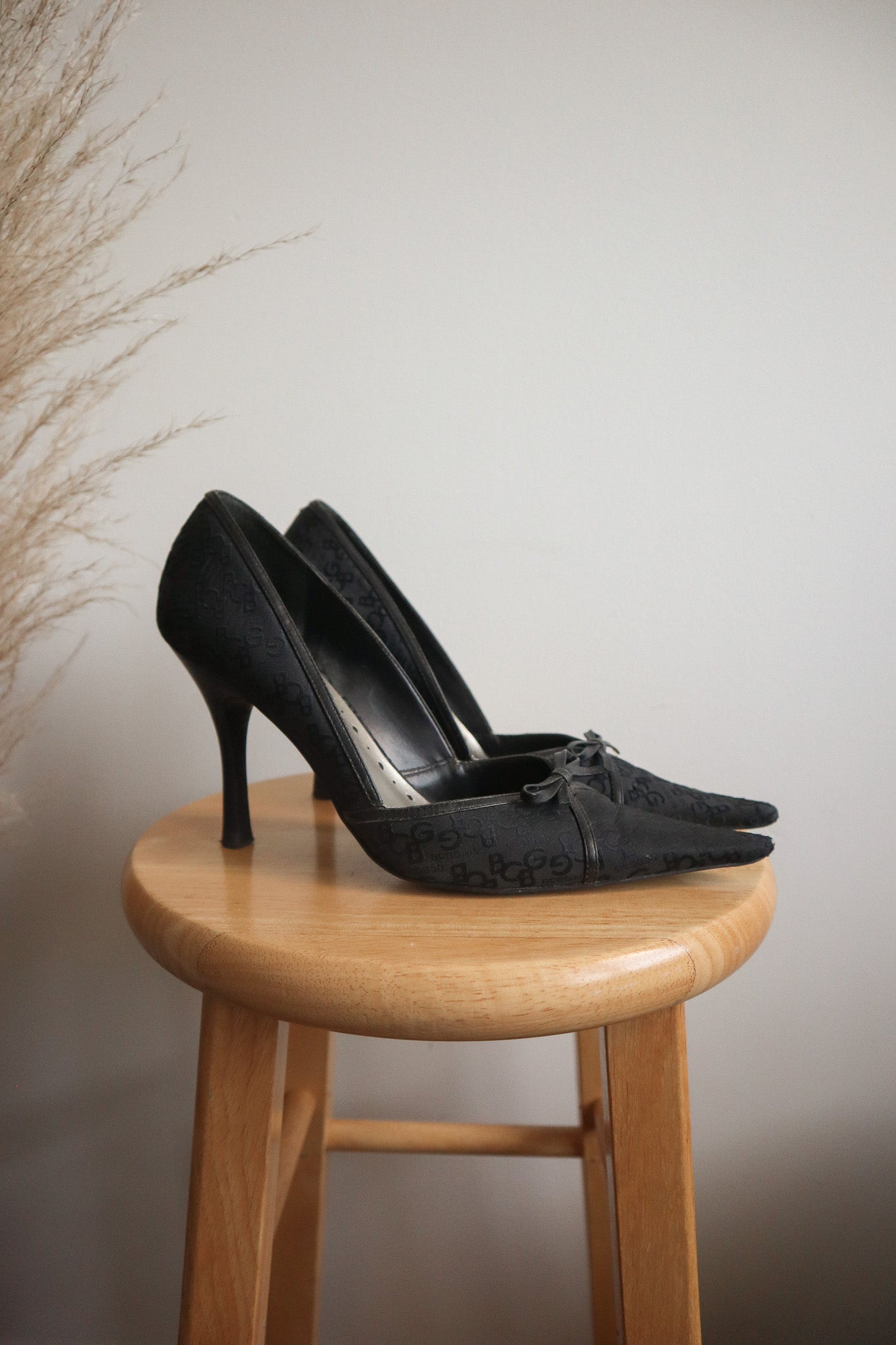 Vintage x Leather Bow Heels (8)