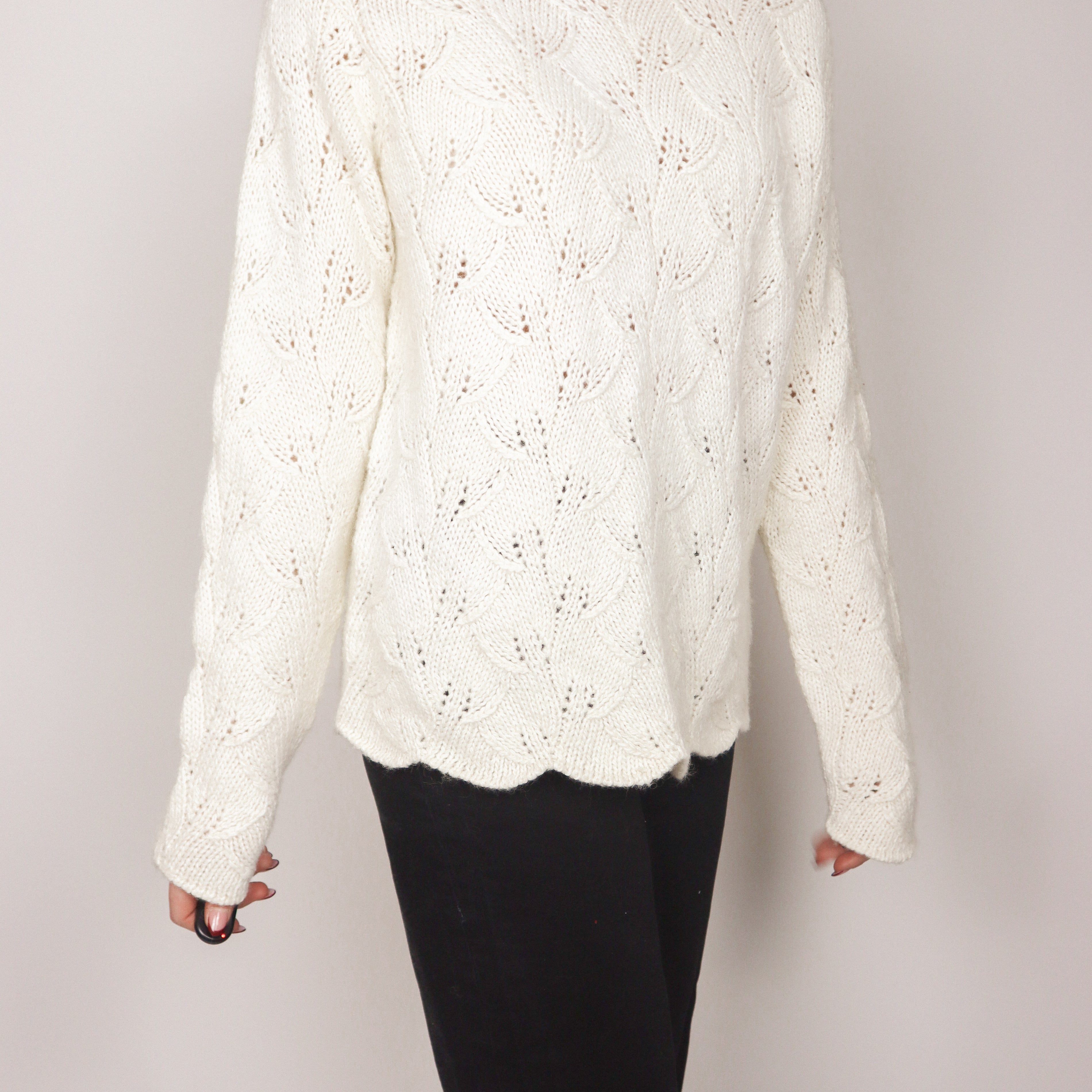 Vintage x Knit Sweater (S/M)
