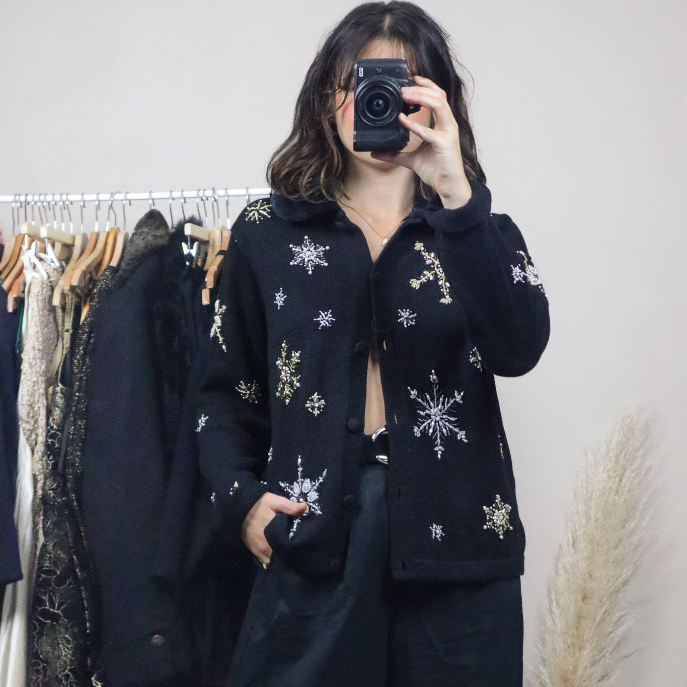Vintage x Snowflake Beaded Collared (S/M)