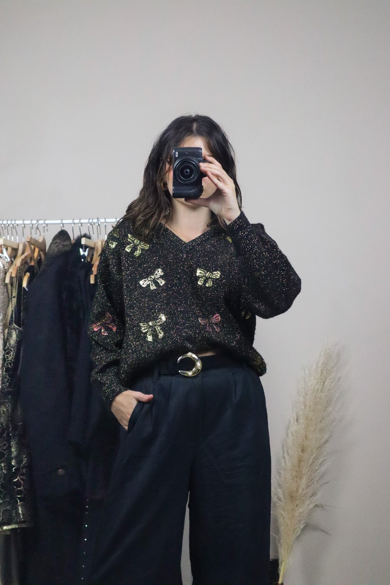 Vintage x Wool Blend Shimmer Bow Sweater (S/M)
