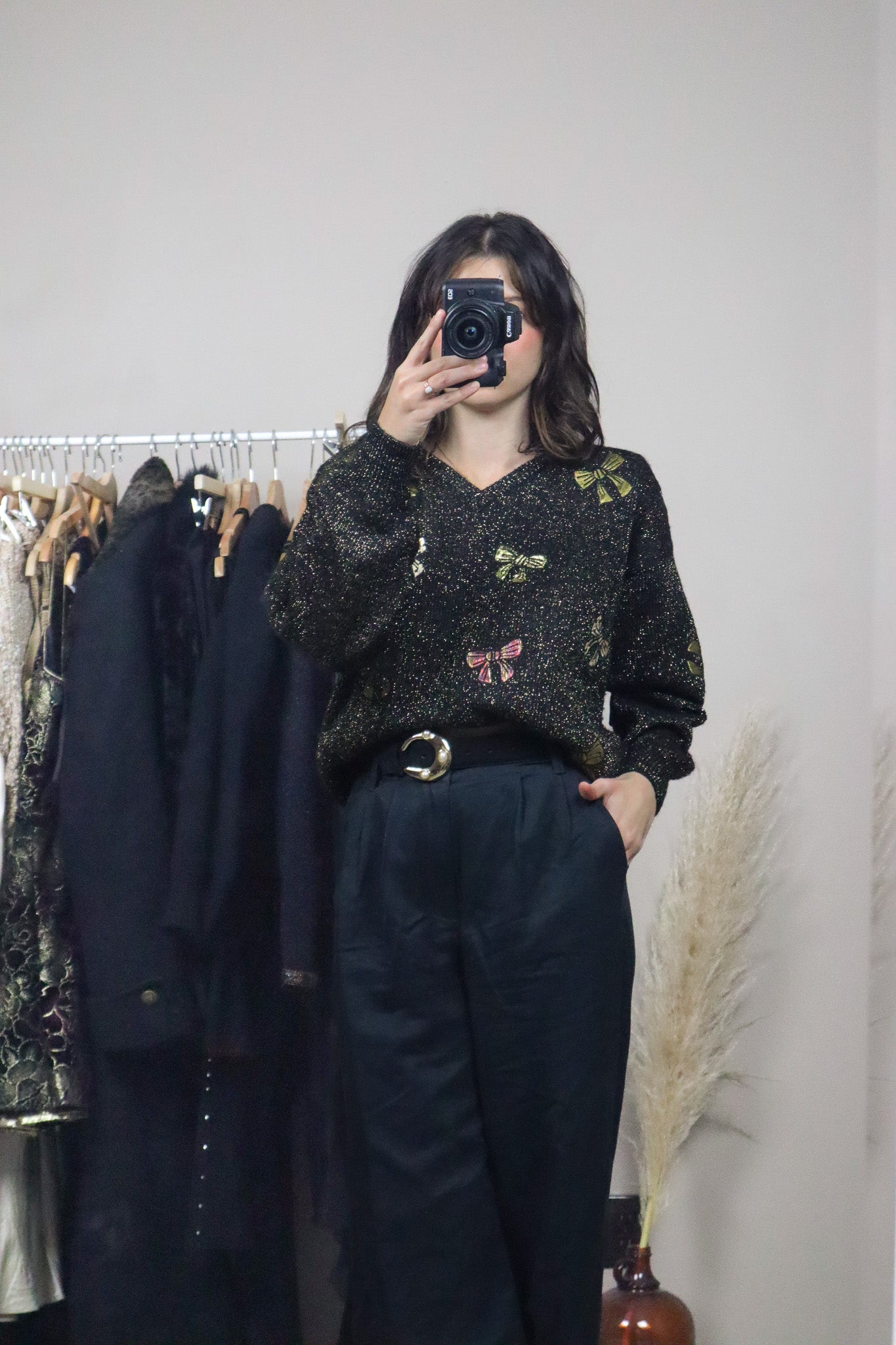 Vintage x Wool Blend Shimmer Bow Sweater (S/M)